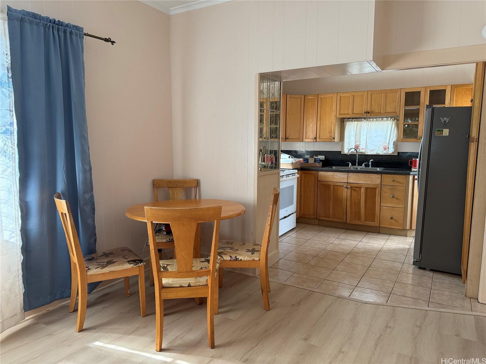 906  Belser Street Kaimuki, Diamond Head home - photo 2 of 9