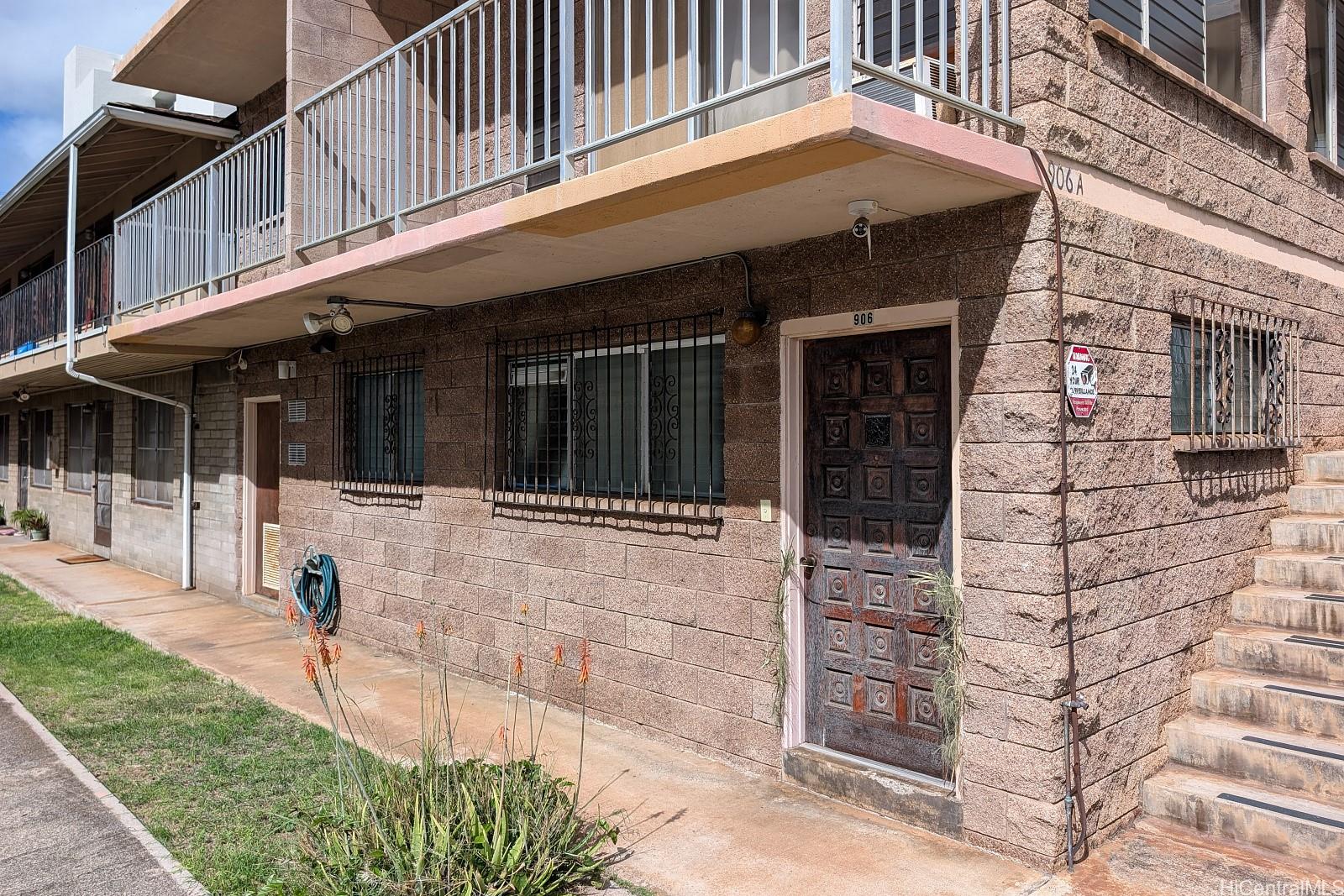 906 Hausten Street Honolulu - Multi-family - photo 6 of 21