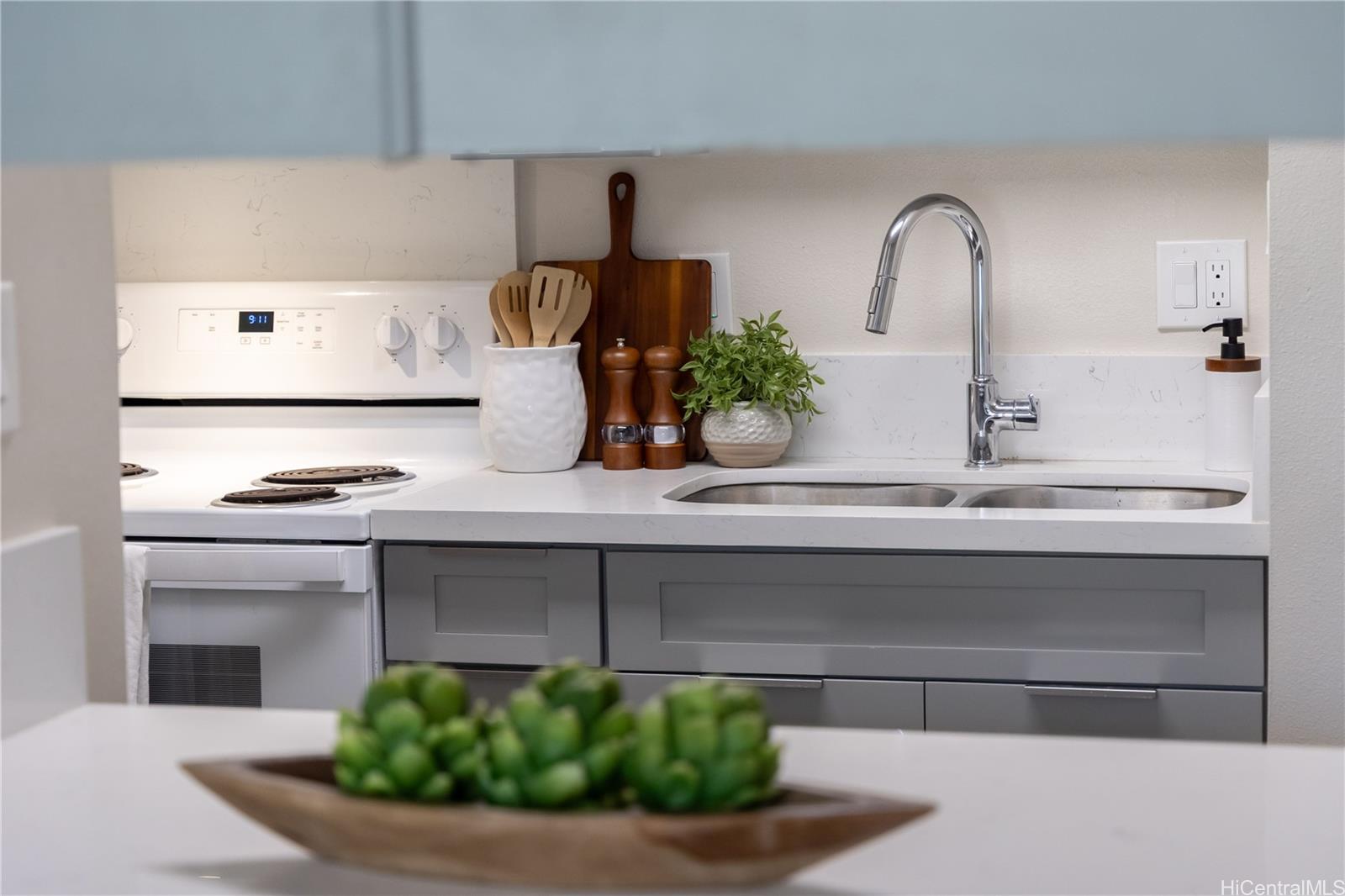 Lehua Hale condo # A306, Pearl City, Hawaii - photo 8 of 25