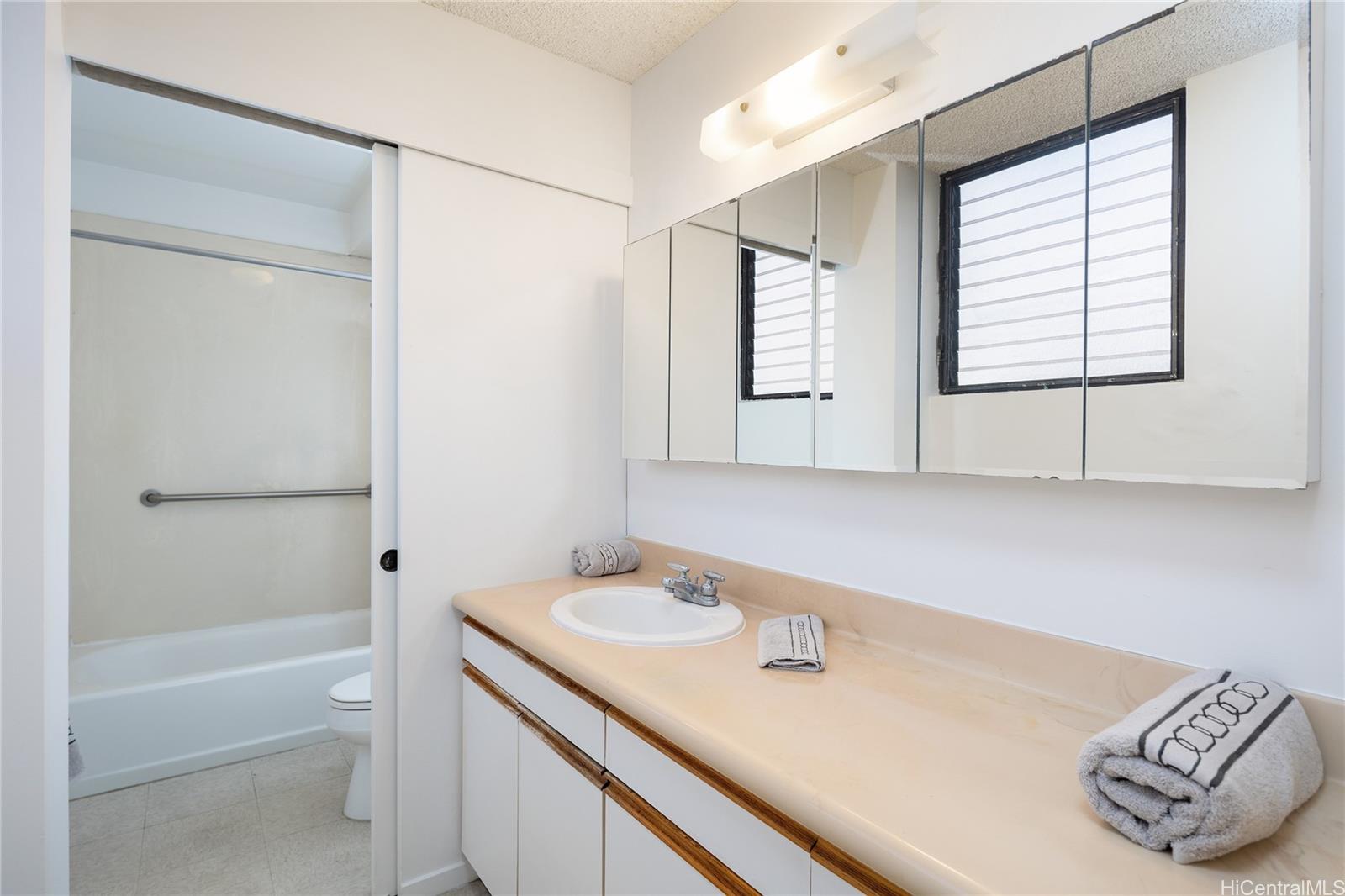 Birch & Elm Condominium condo # 201, Honolulu, Hawaii - photo 14 of 25