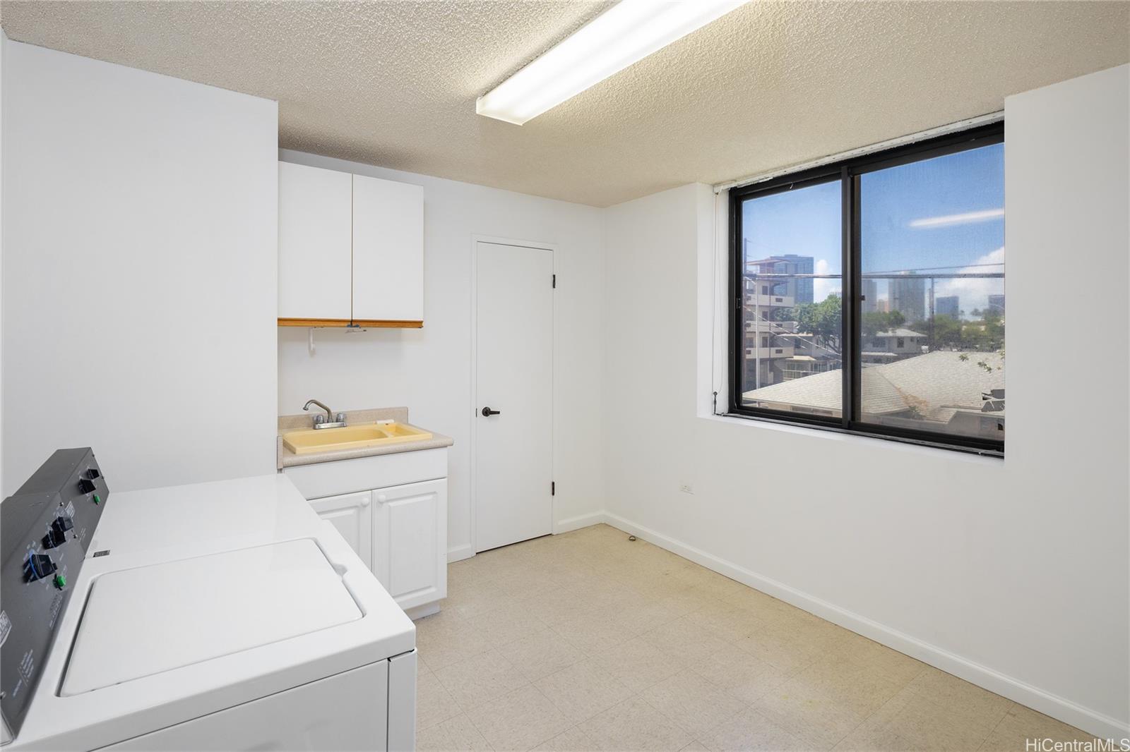 Birch & Elm Condominium condo # 201, Honolulu, Hawaii - photo 22 of 25