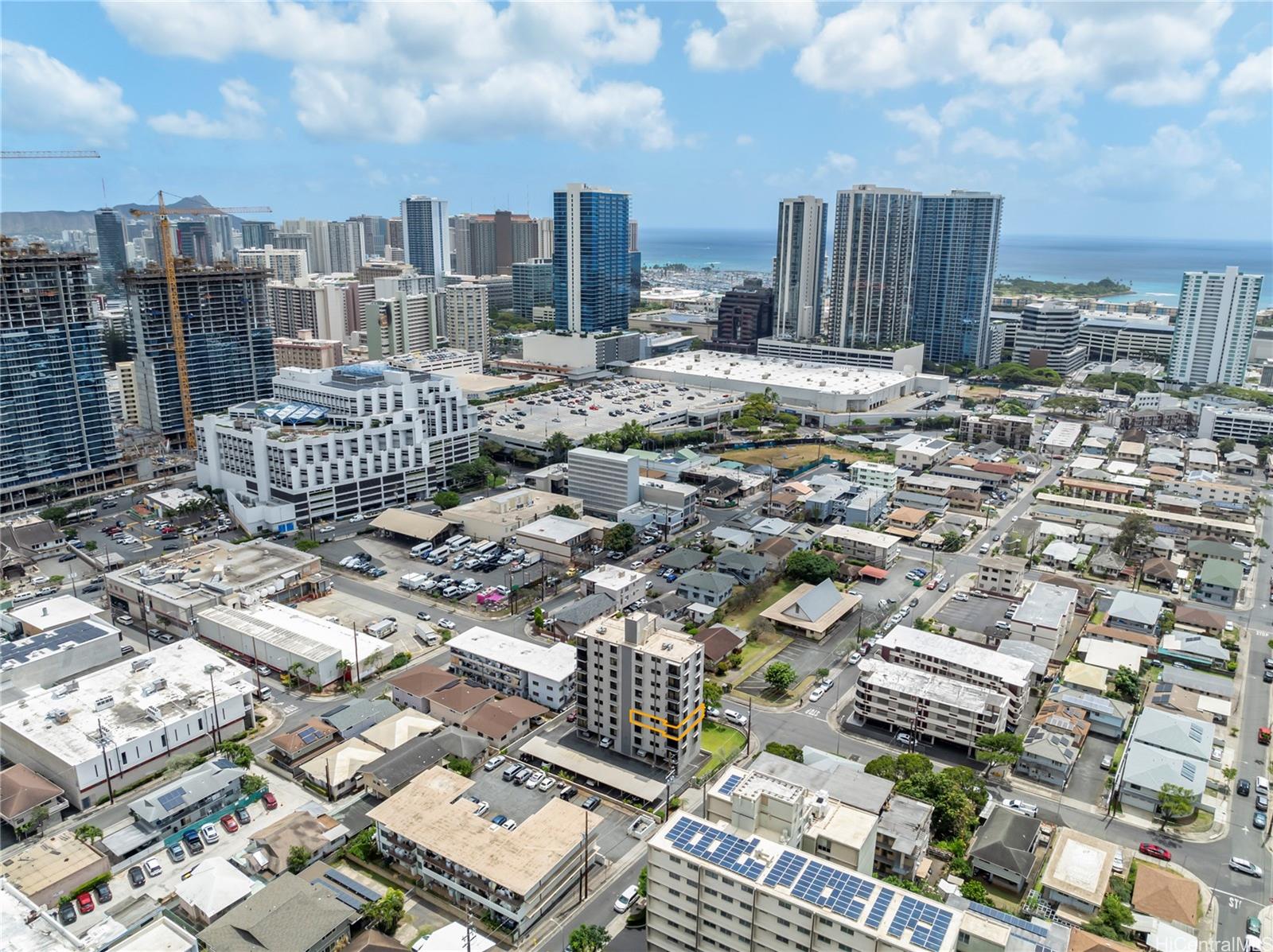 Birch & Elm Condominium 401, 907 Birch Street, Honolulu Ala Moana