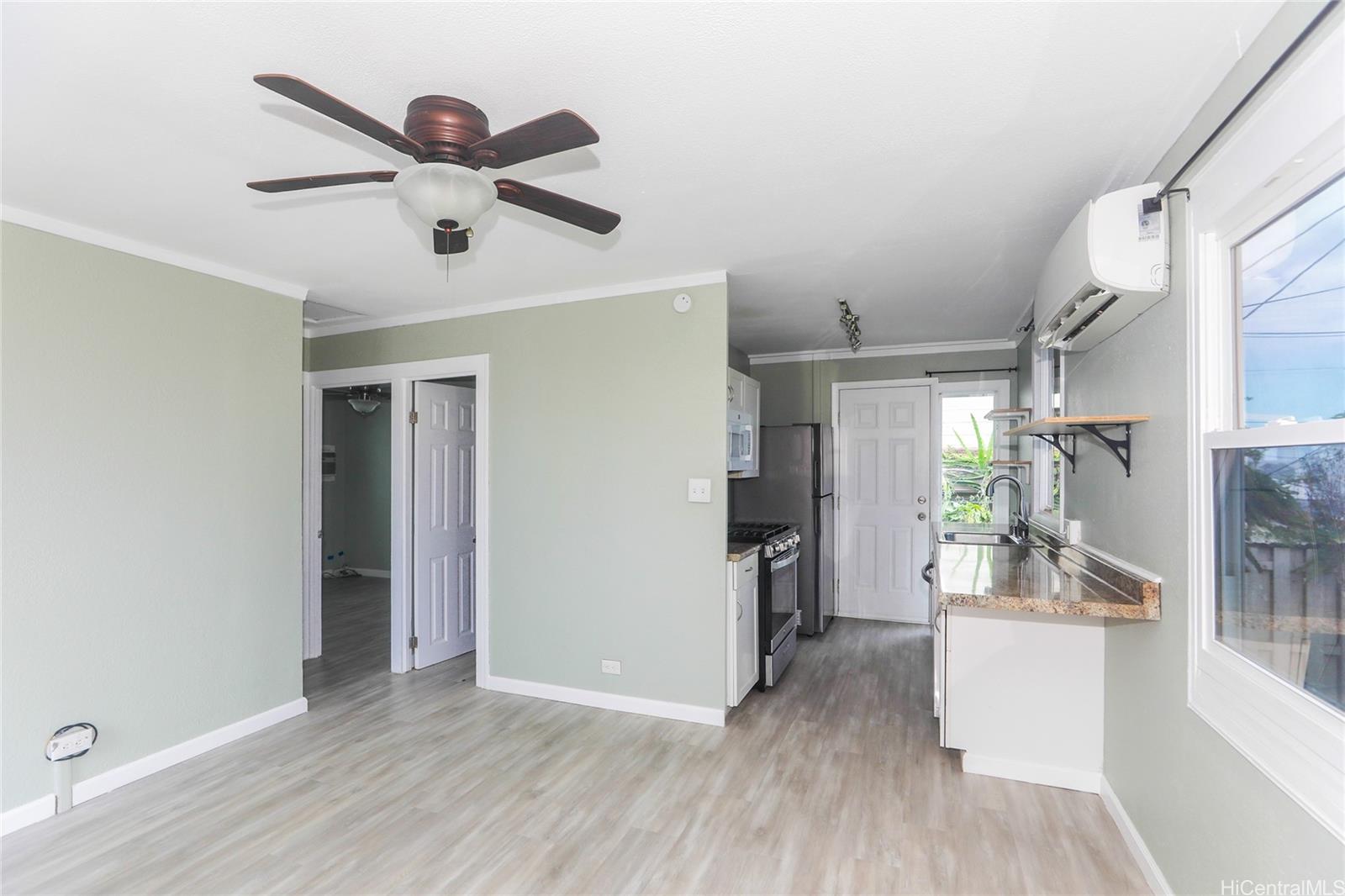 908 Simon Rd Honolulu - Rental - photo 6 of 19