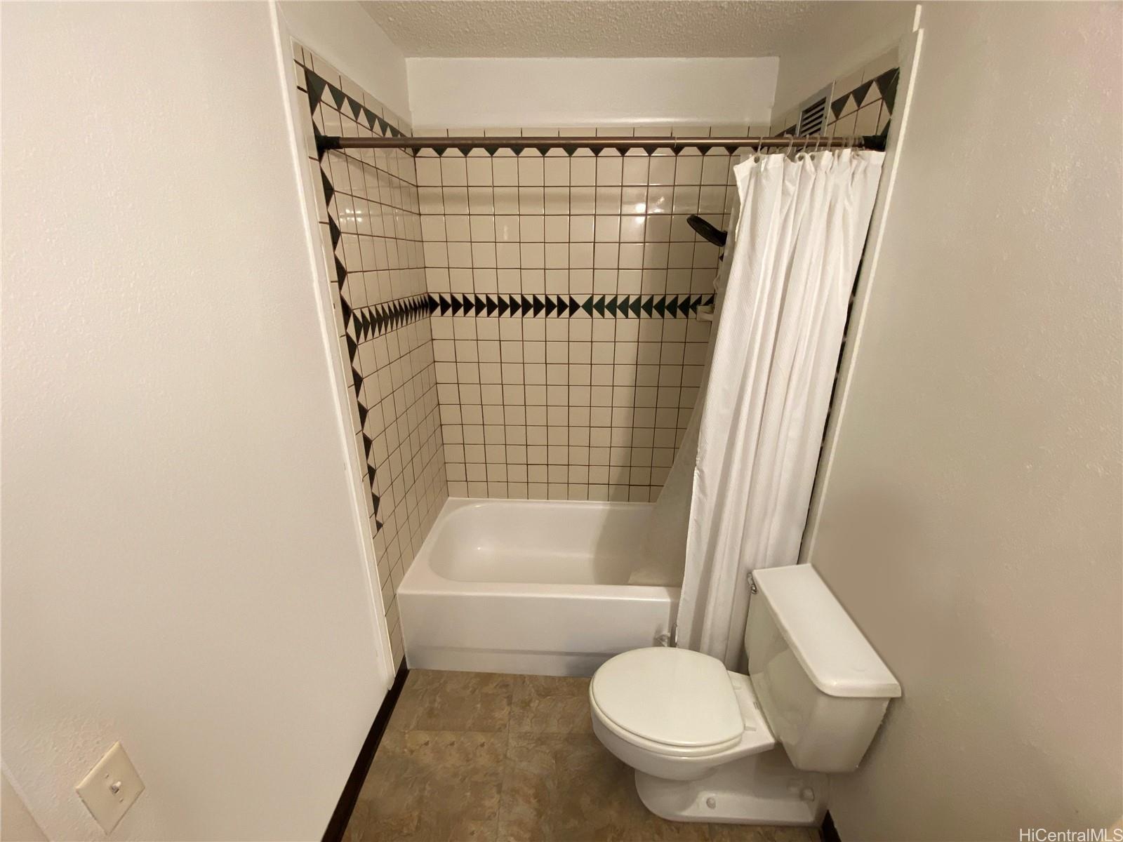 909 Ala Lilikoi St Honolulu - Rental - photo 8 of 22