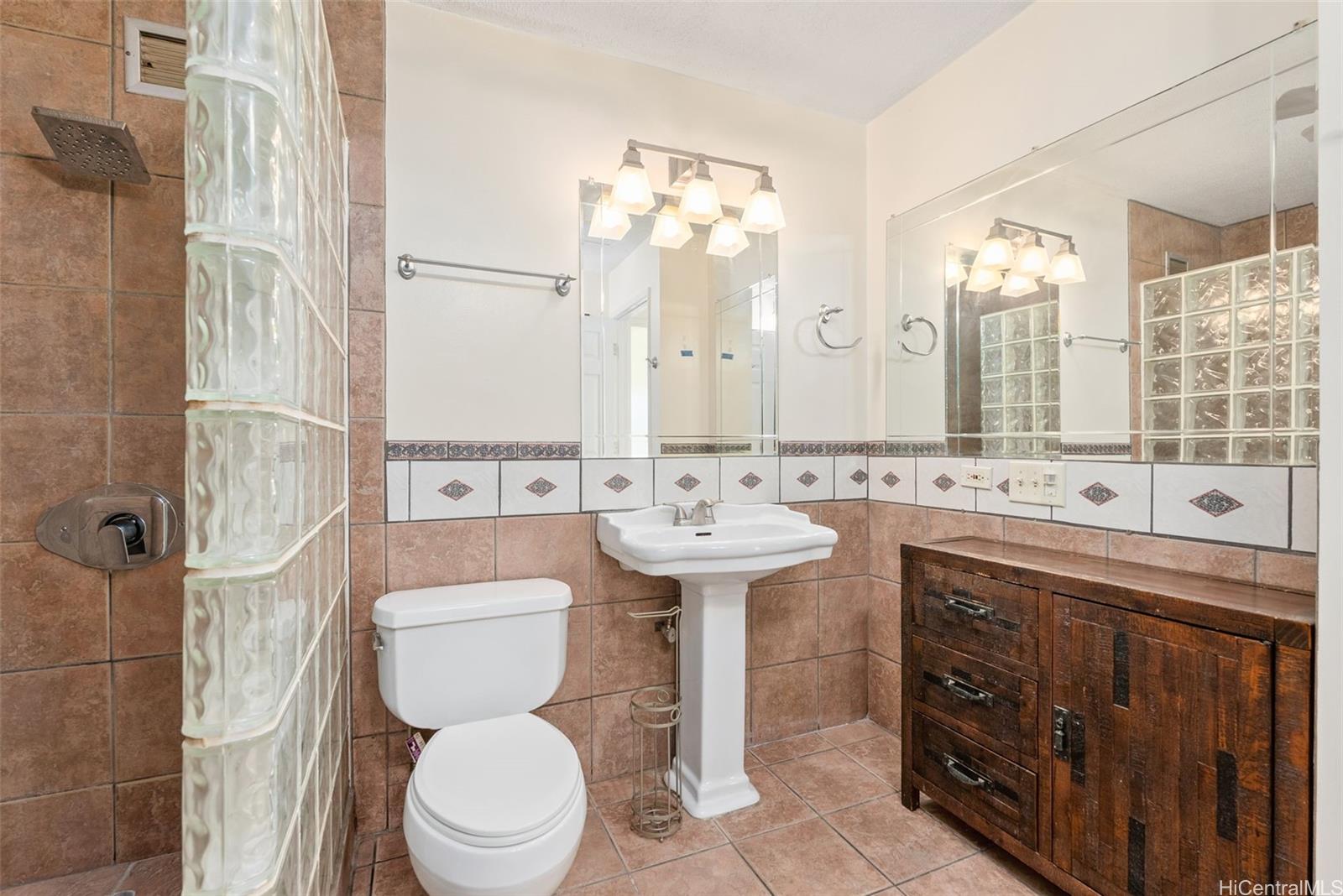 Lilikoi condo # 515, Honolulu, Hawaii - photo 18 of 25