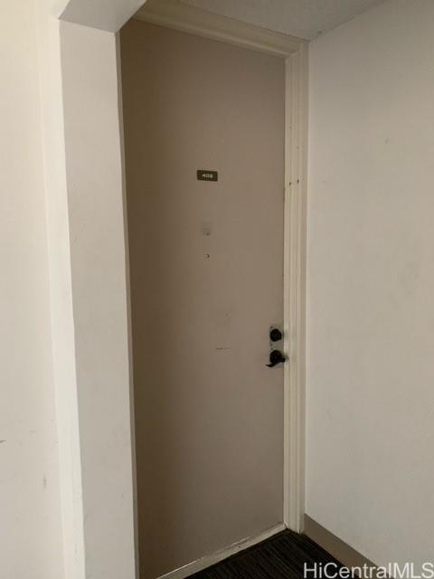 909 Ala Nanala St Honolulu - Rental - photo 2 of 17