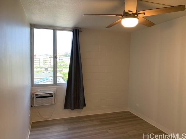 909 Ala Nanala St Honolulu - Rental - photo 12 of 17