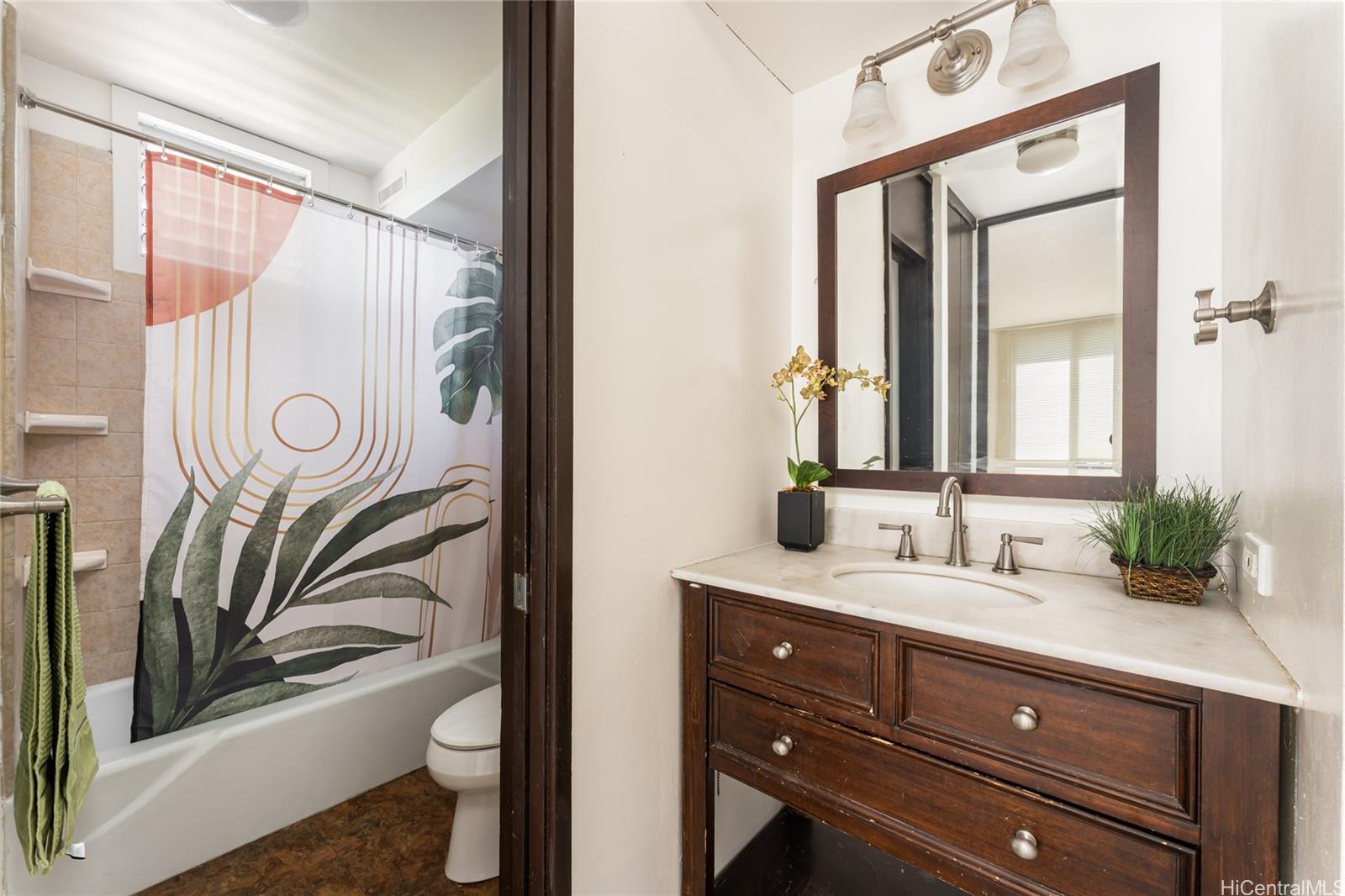 Lakeside West condo # 503, Honolulu, Hawaii - photo 10 of 15