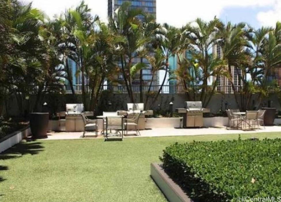 909 Kapiolani Blvd Honolulu - Rental - photo 2 of 9