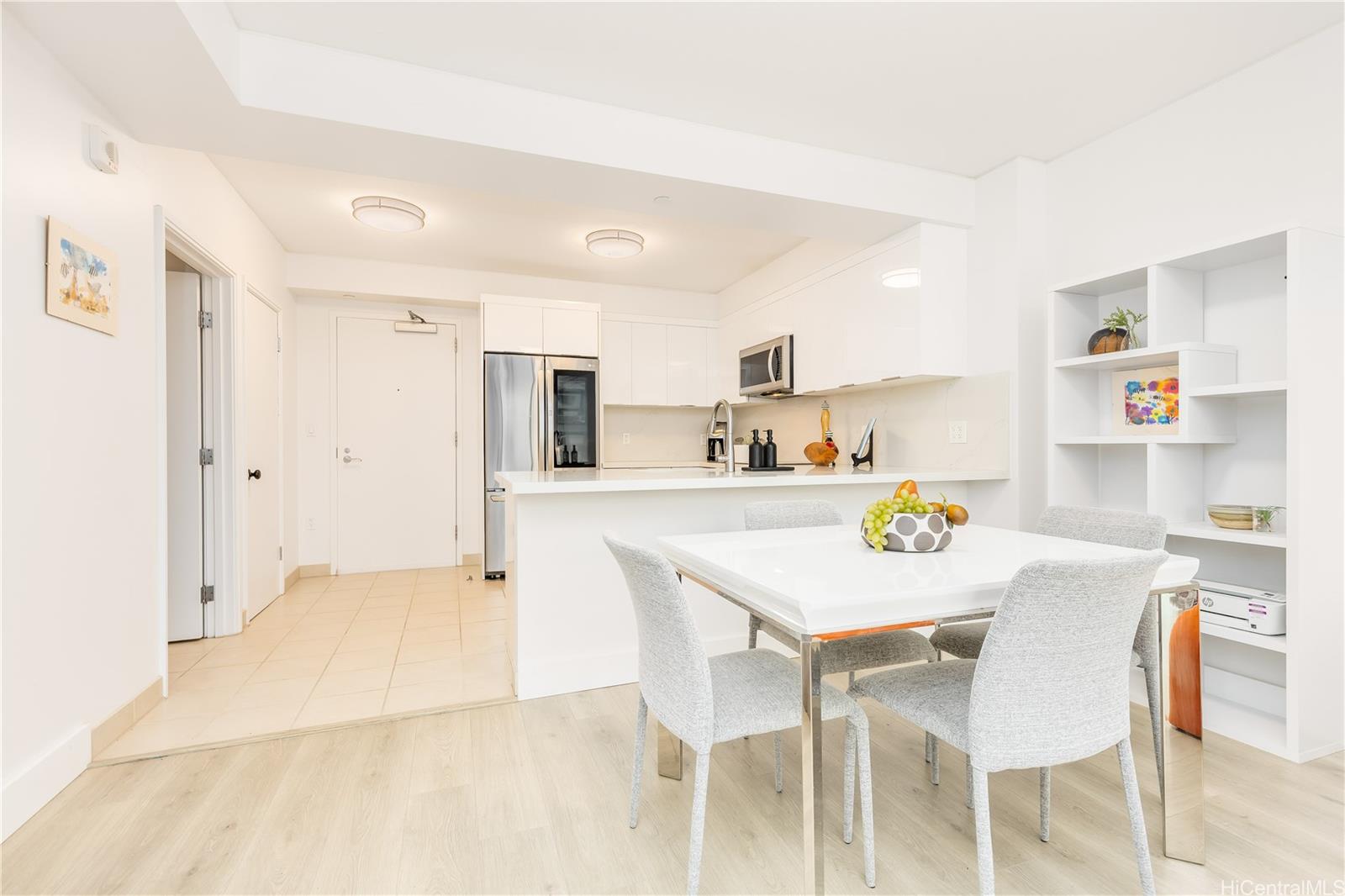 909 Kapiolani condo # 1607, Honolulu, Hawaii - photo 6 of 21