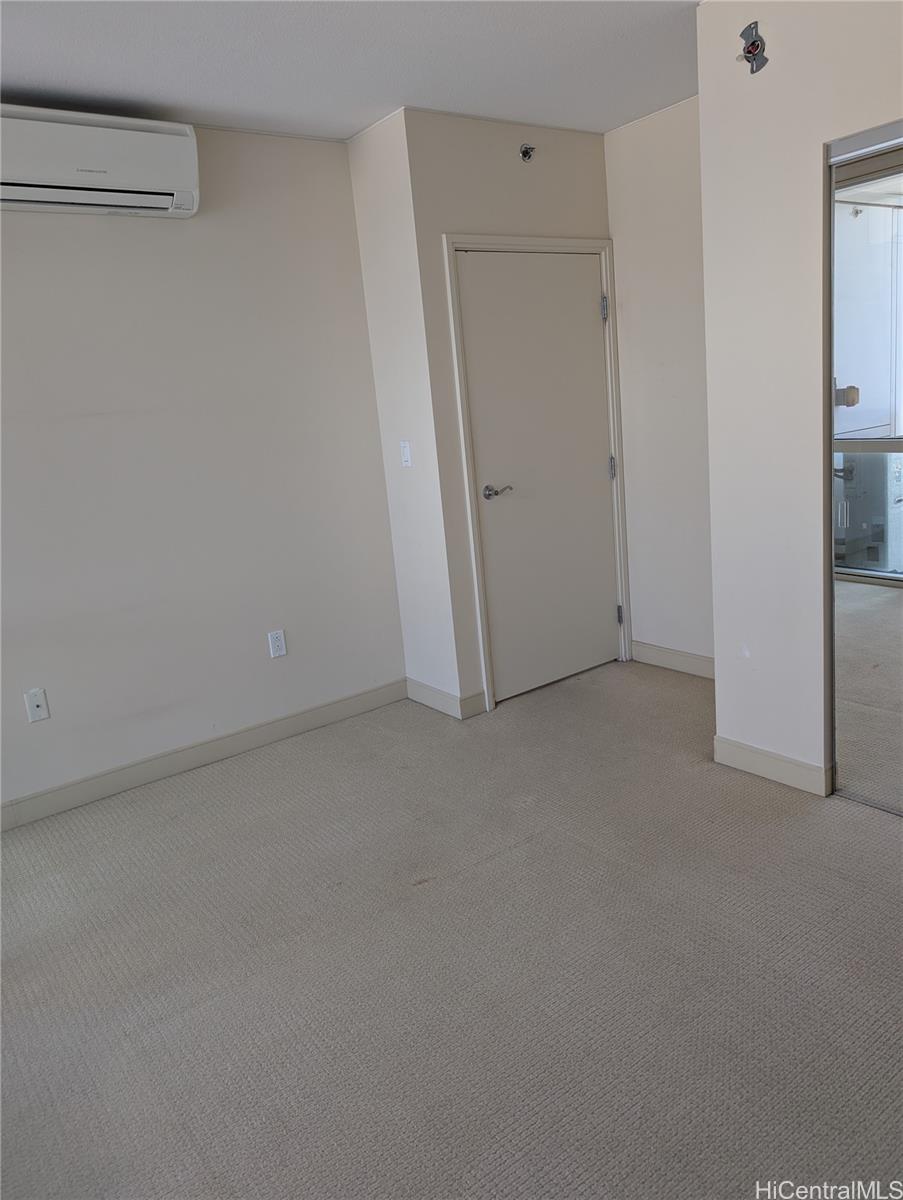 909 Kapiolani Blvd Honolulu - Rental - photo 3 of 9