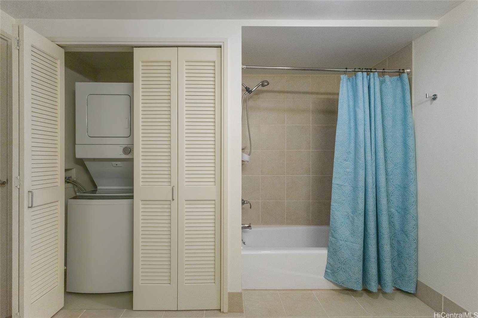 909 Kapiolani condo # 2207, Honolulu, Hawaii - photo 13 of 19