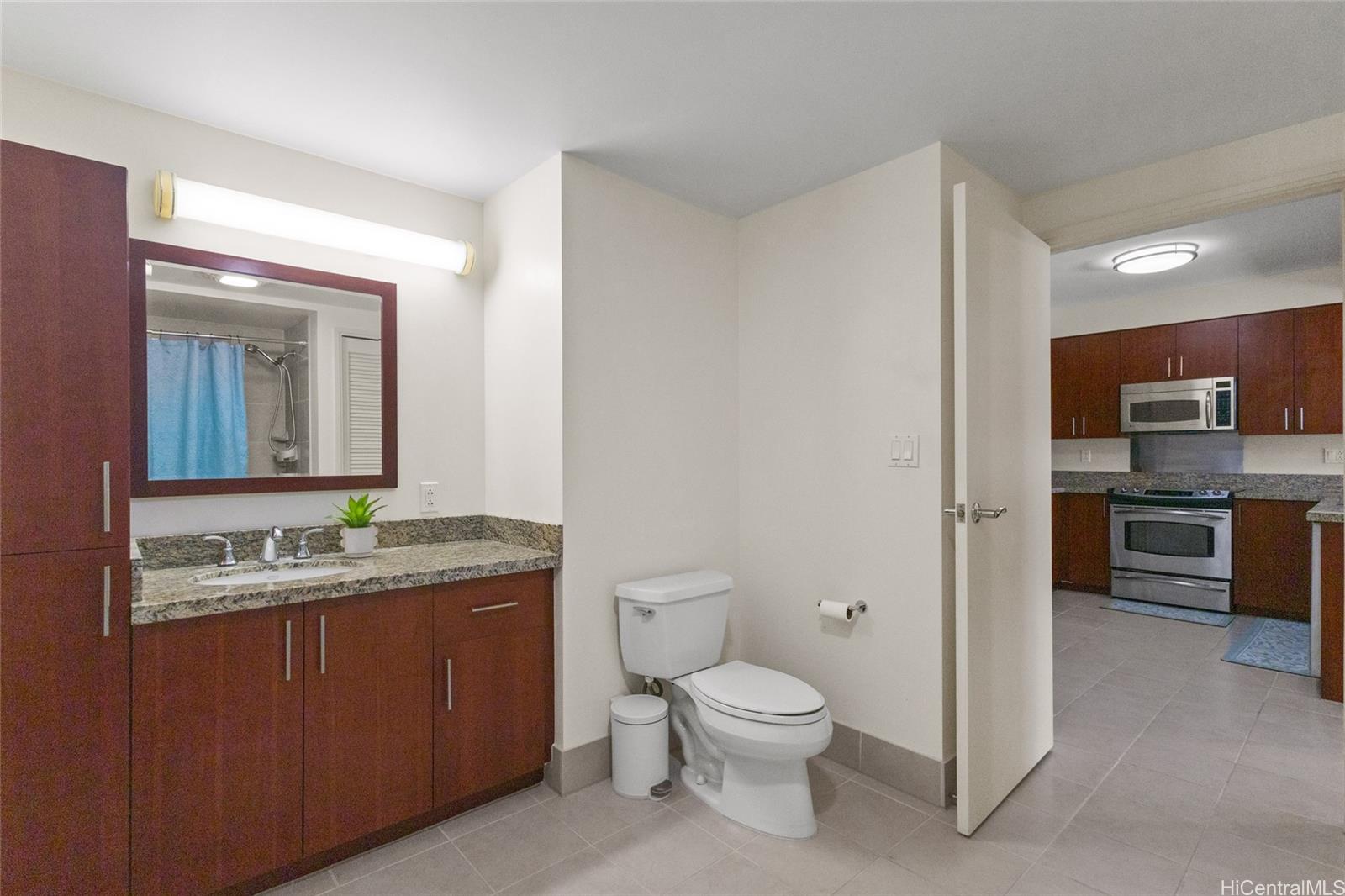 909 Kapiolani condo # 2207, Honolulu, Hawaii - photo 3 of 19