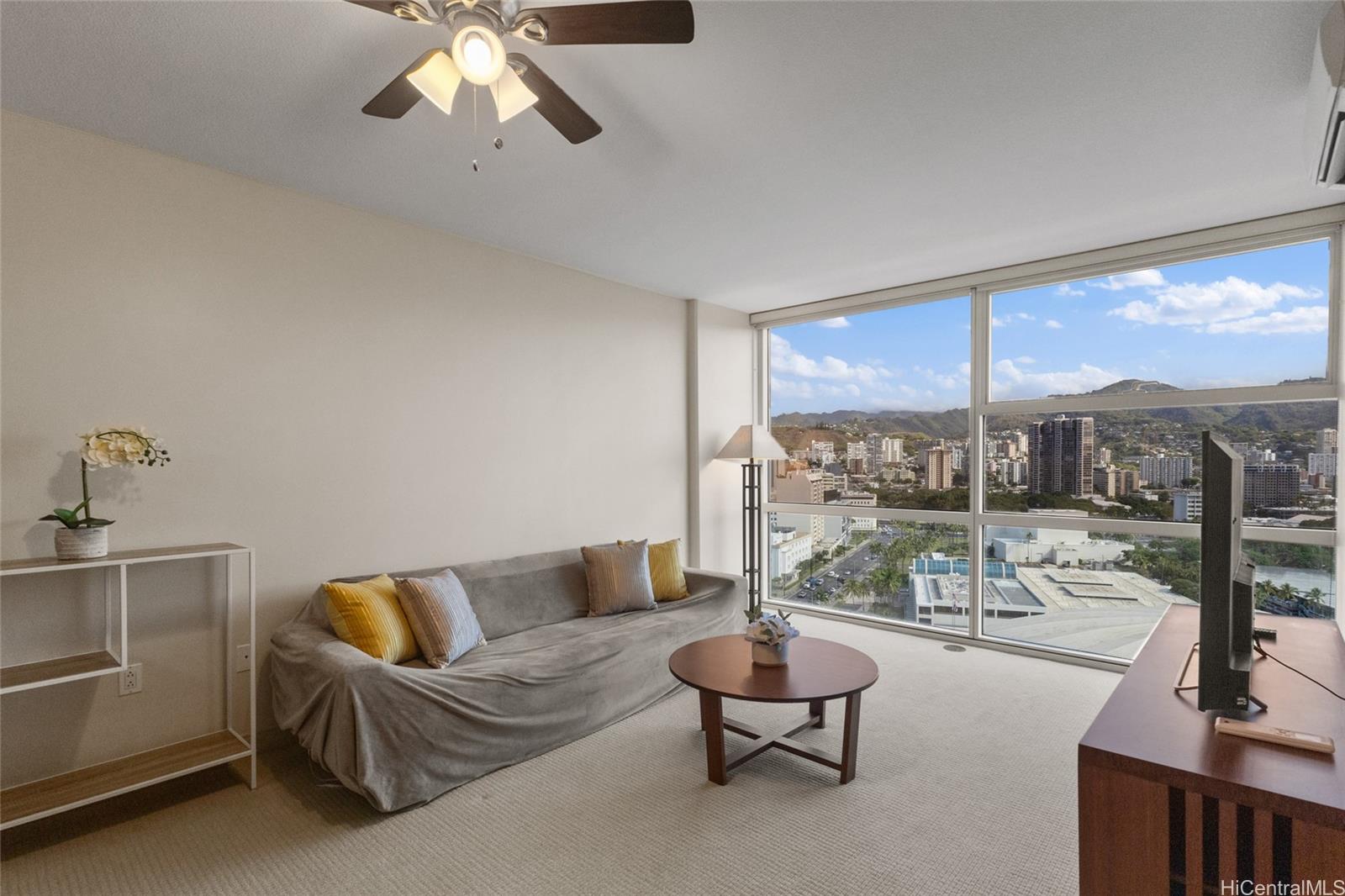 909 Kapiolani condo # 2207, Honolulu, Hawaii - photo 8 of 19