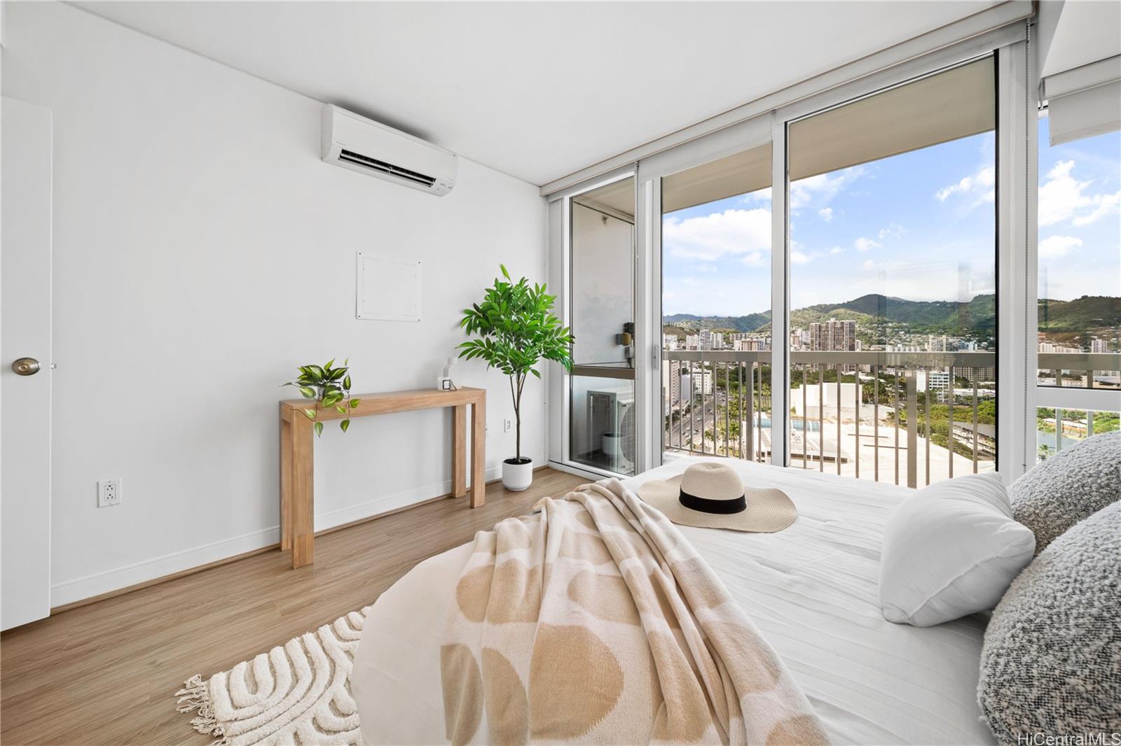 909 Kapiolani condo # 2305, Honolulu, Hawaii - photo 11 of 24