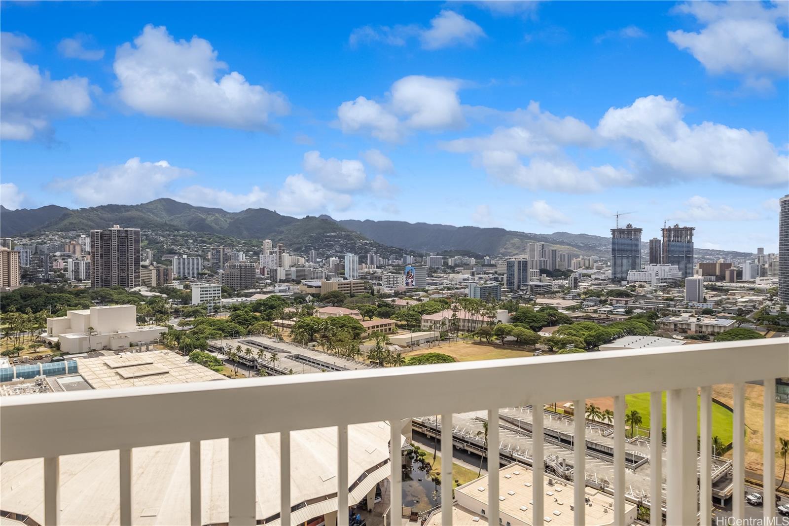 909 Kapiolani condo # 2507, Honolulu, Hawaii - photo 22 of 23