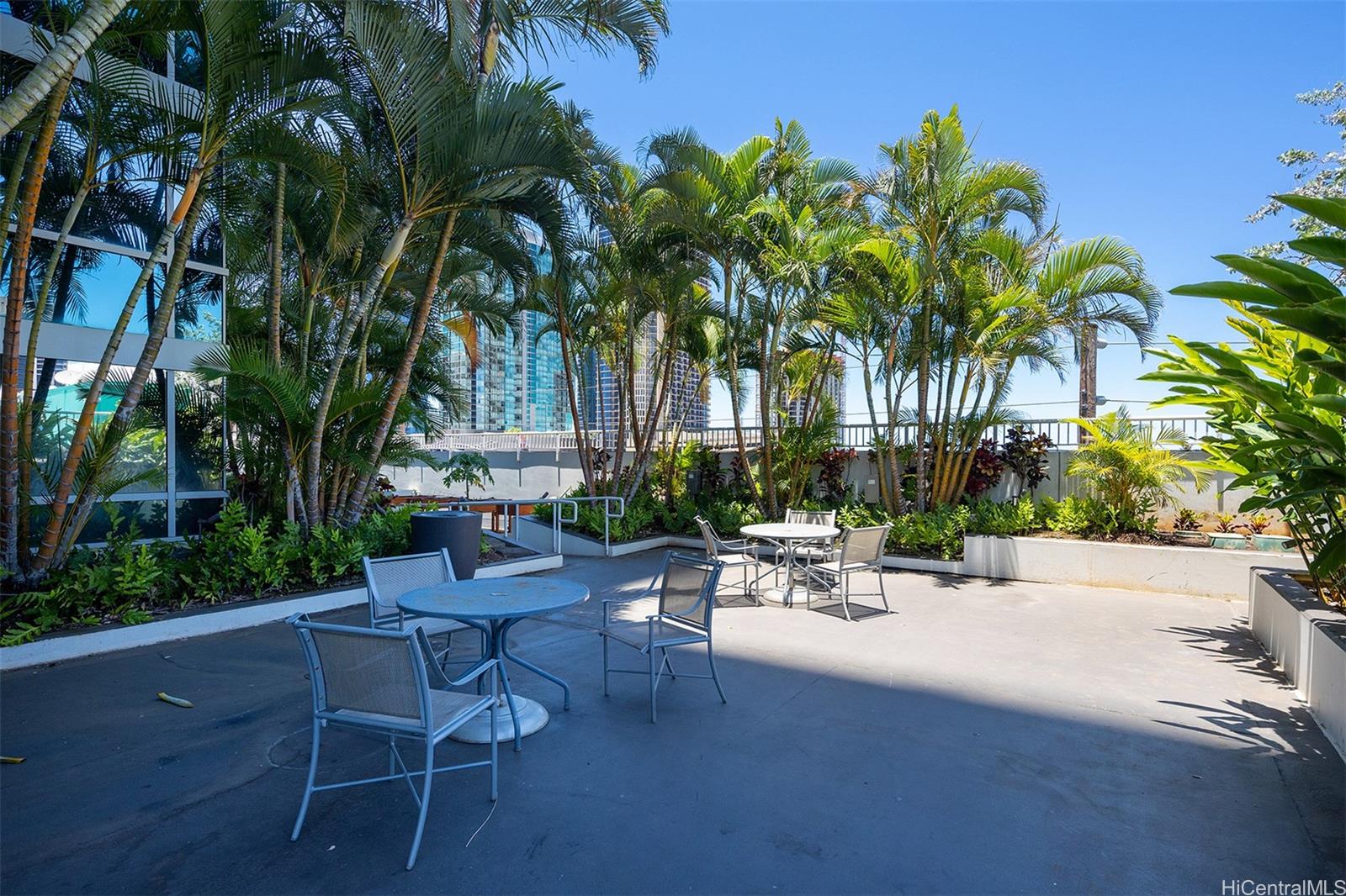 909 Kapiolani Blvd Honolulu - Rental - photo 18 of 22