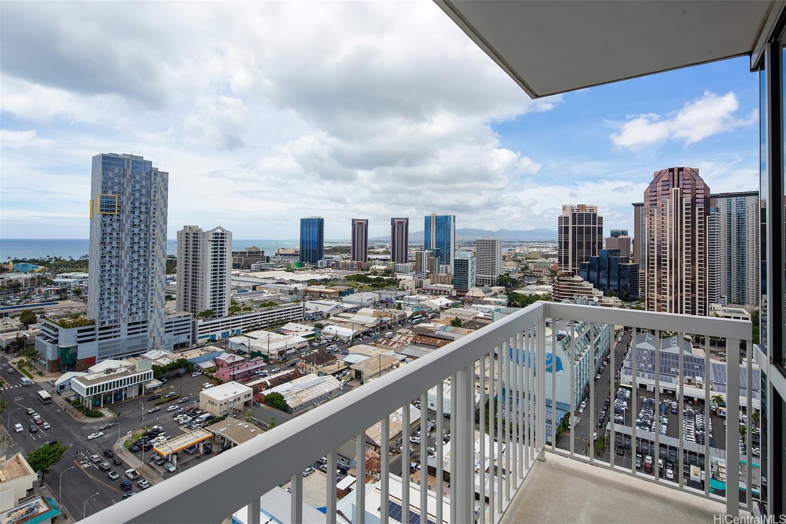 909 Kapiolani Blvd Honolulu - Rental - photo 12 of 19