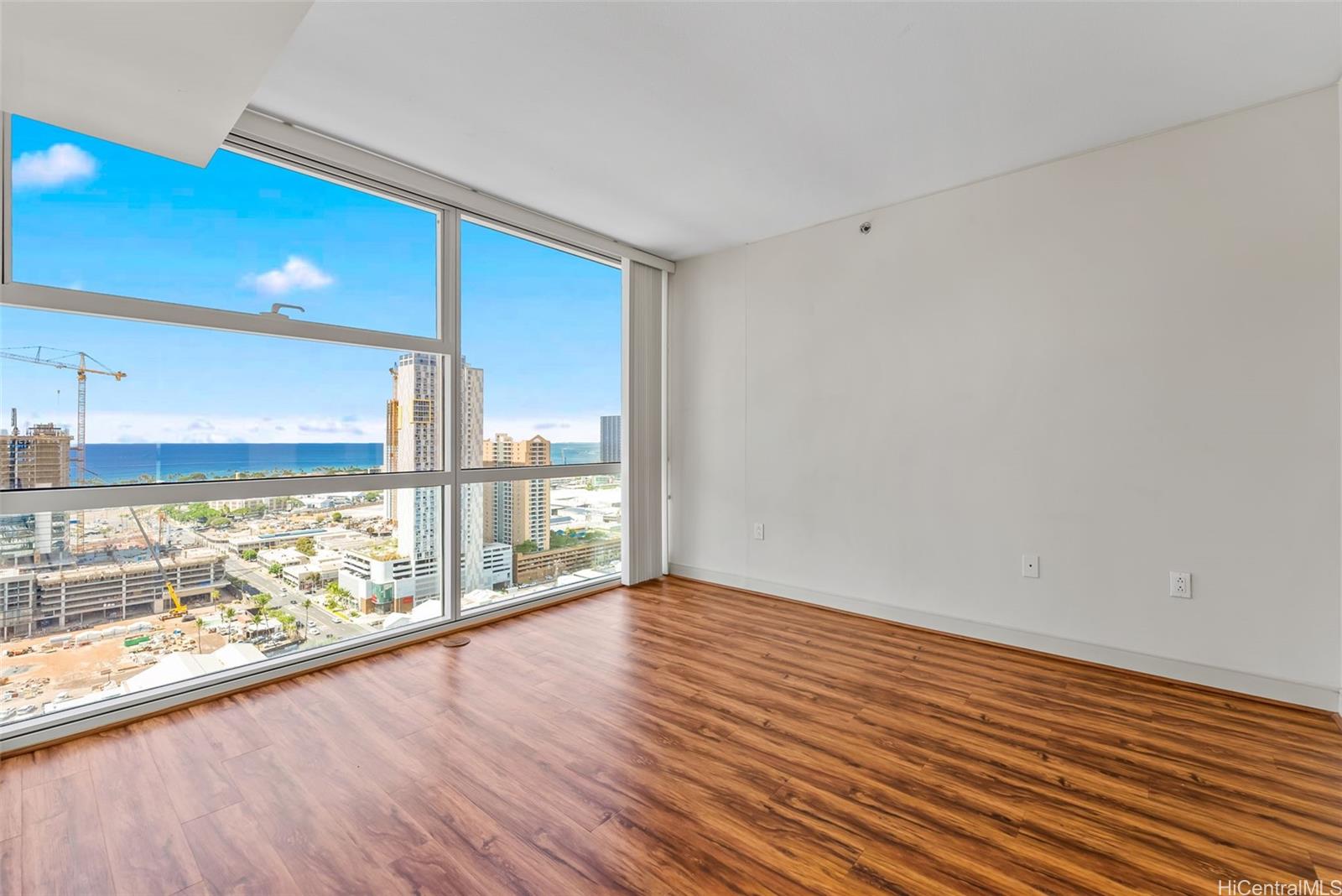 909 Kapiolani condo # 3001, Honolulu, Hawaii - photo 10 of 25