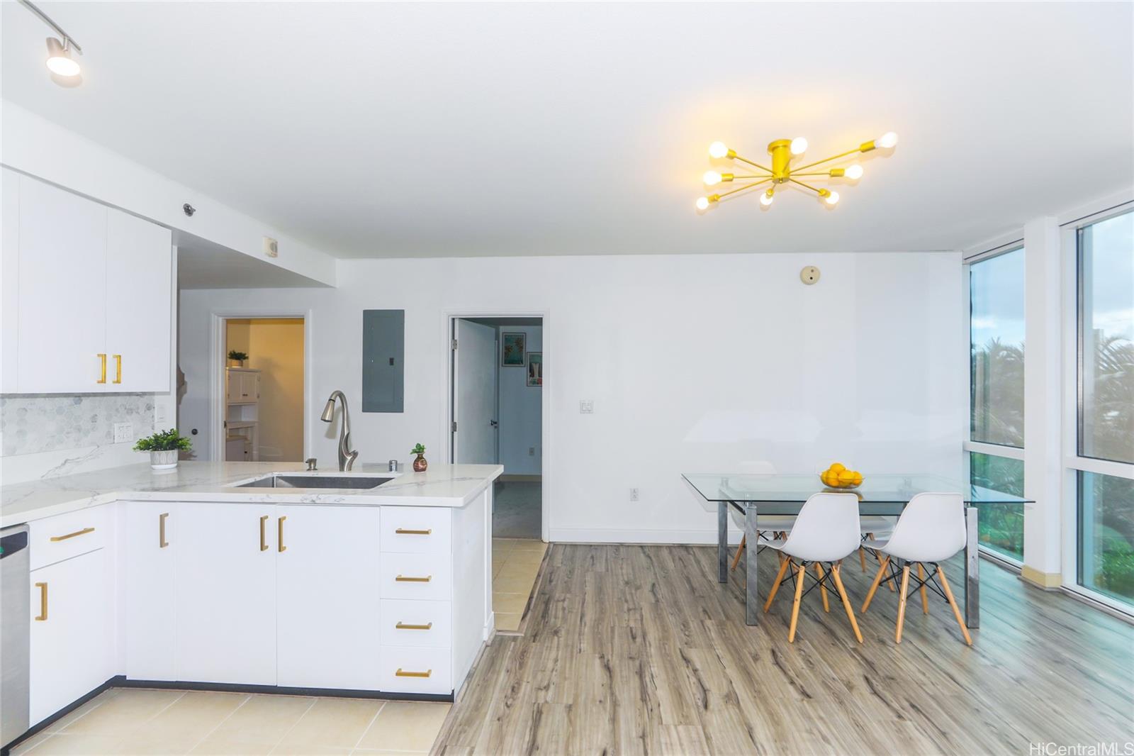 909 Kapiolani condo # 701, Honolulu, Hawaii - photo 6 of 25