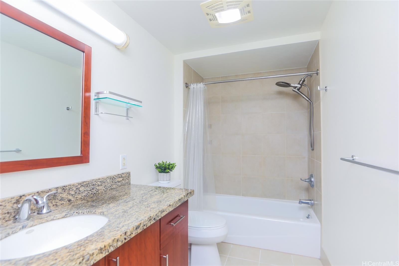 909 Kapiolani condo # 701, Honolulu, Hawaii - photo 11 of 25