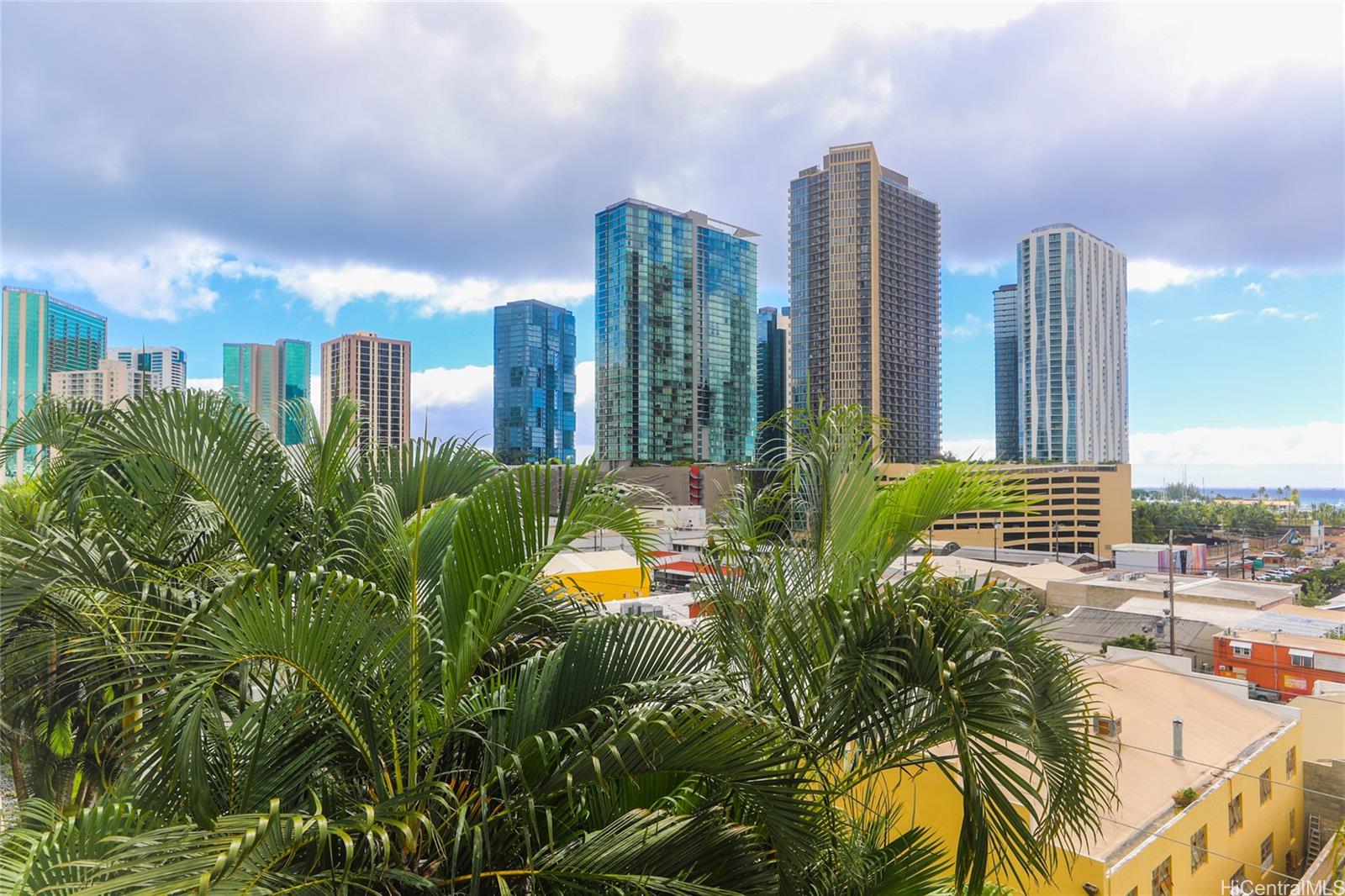 909 Kapiolani condo # 803, Honolulu, Hawaii - photo 2 of 25