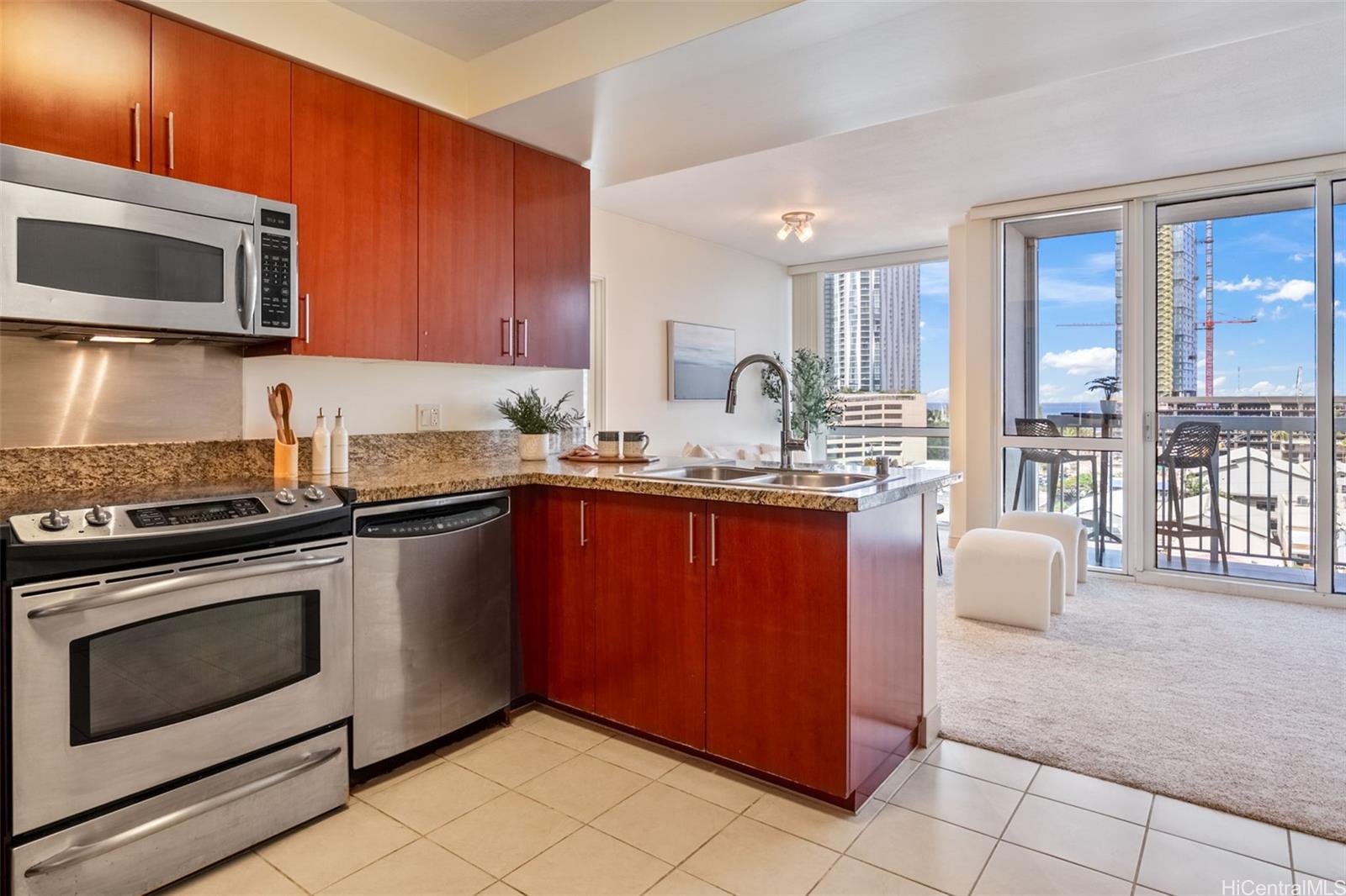 909 Kapiolani condo # 903, Honolulu, Hawaii - photo 10 of 24