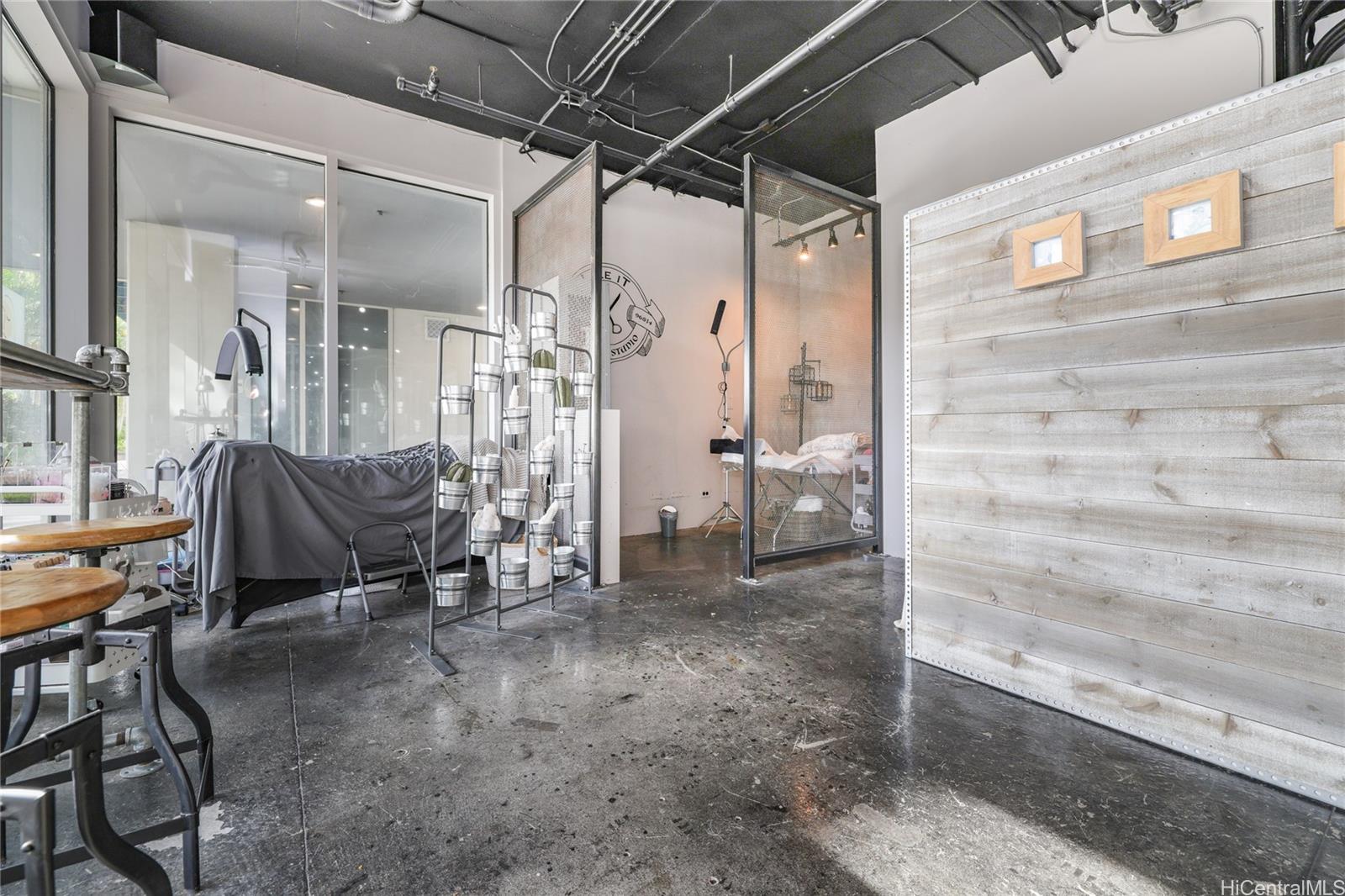 909 Kapiolani Blvd Kakaako  - photo 12 of 21