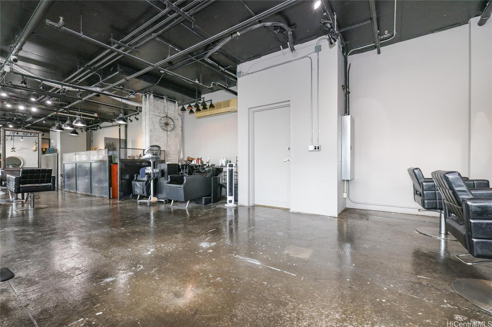 909 Kapiolani Blvd Kakaako  - photo 7 of 21