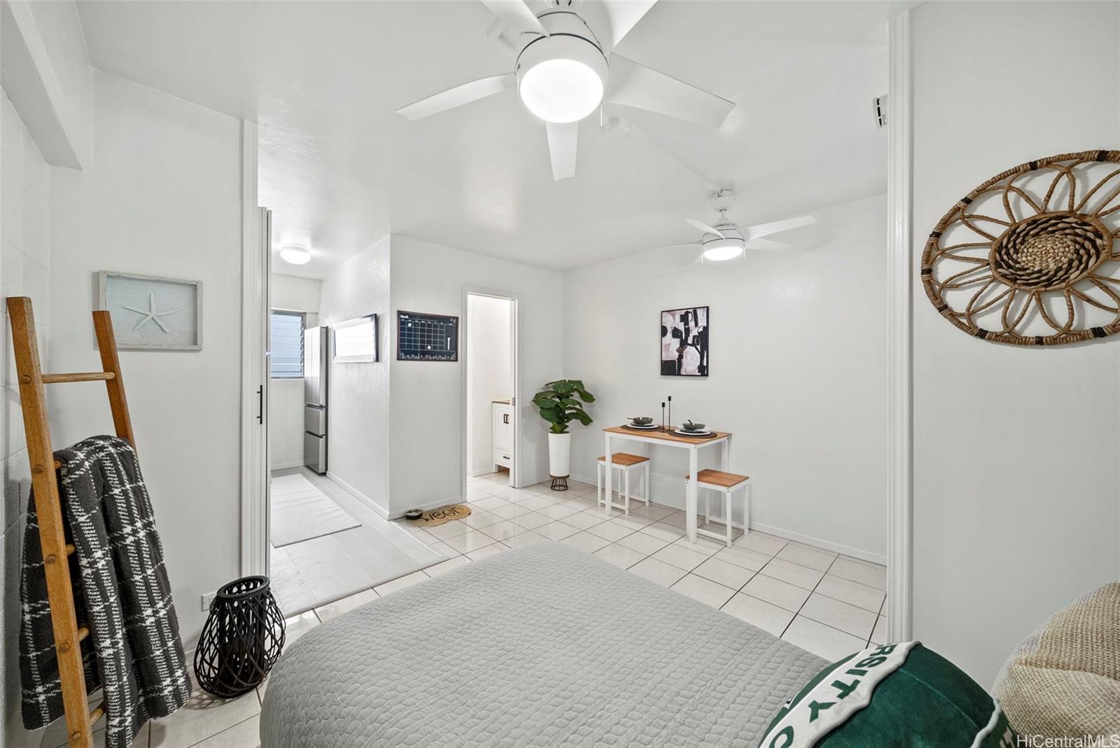 KUILEI GARDENS condo # 210, Honolulu, Hawaii - photo 3 of 17