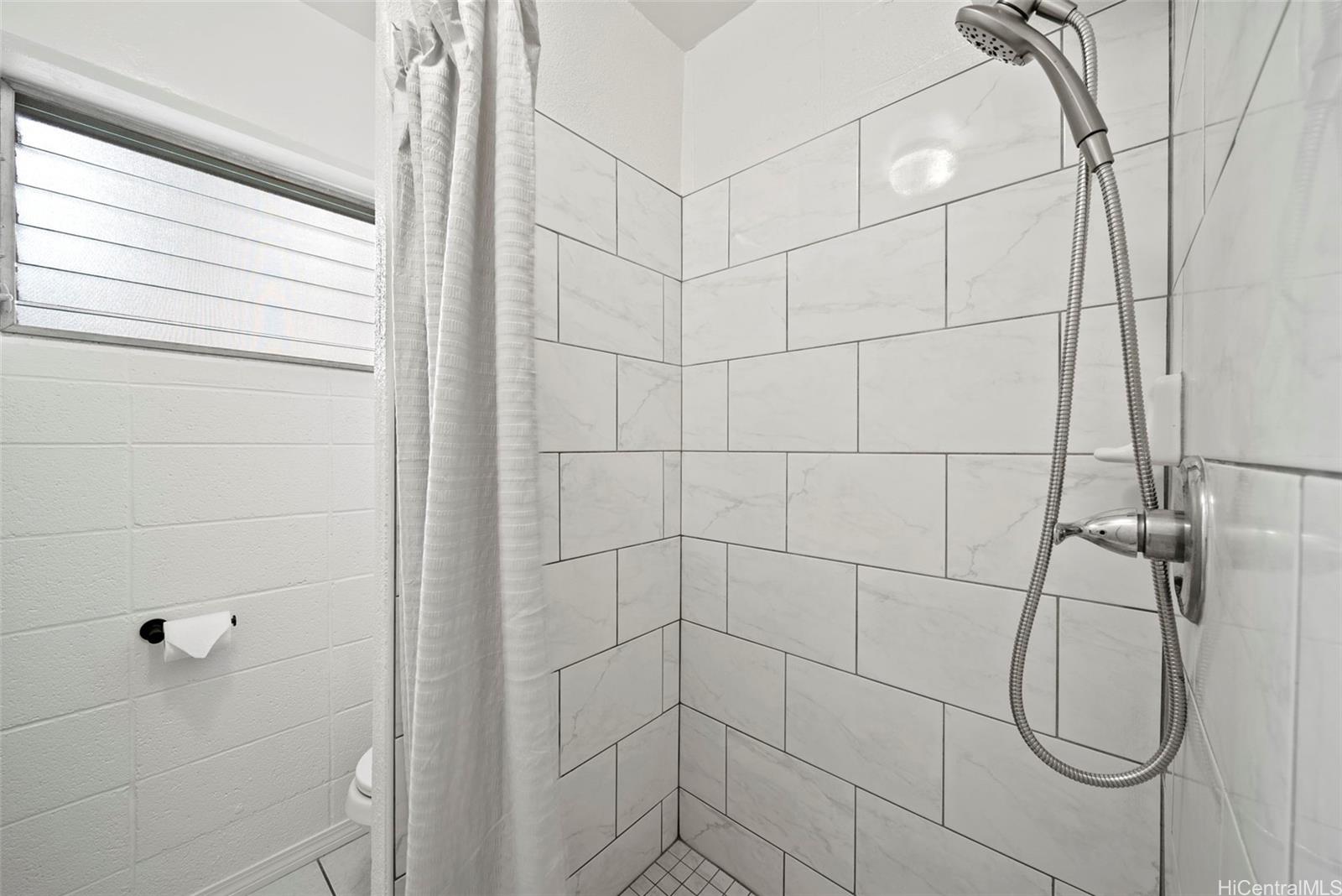 KUILEI GARDENS condo # 210, Honolulu, Hawaii - photo 8 of 17