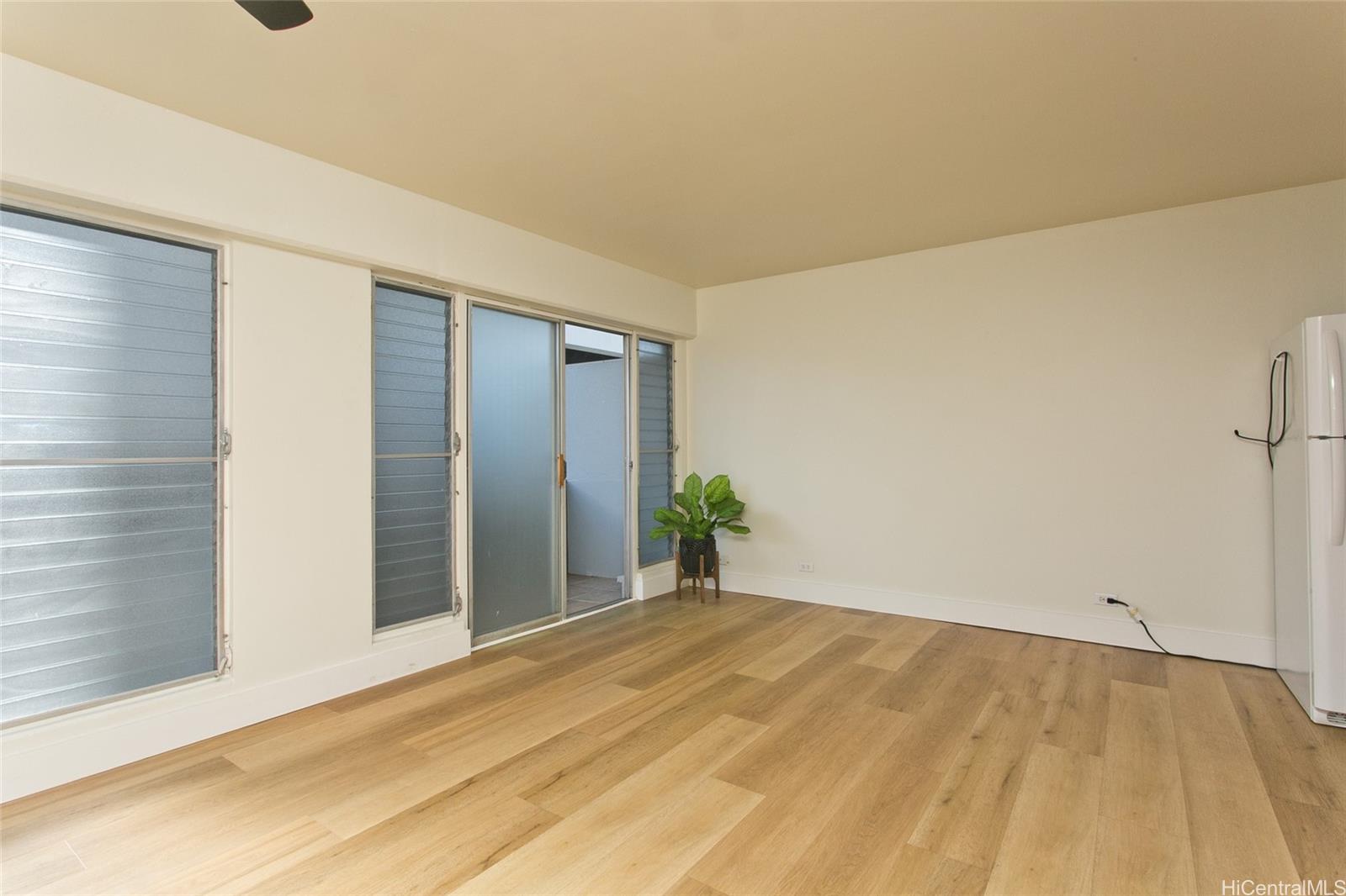 Kuilei Gardens condo # 211, Honolulu, Hawaii - photo 2 of 10