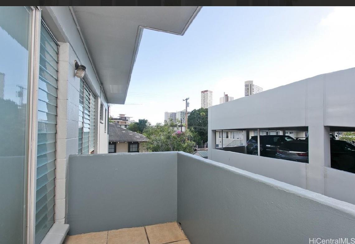909 University Ave Honolulu - Rental - photo 10 of 10