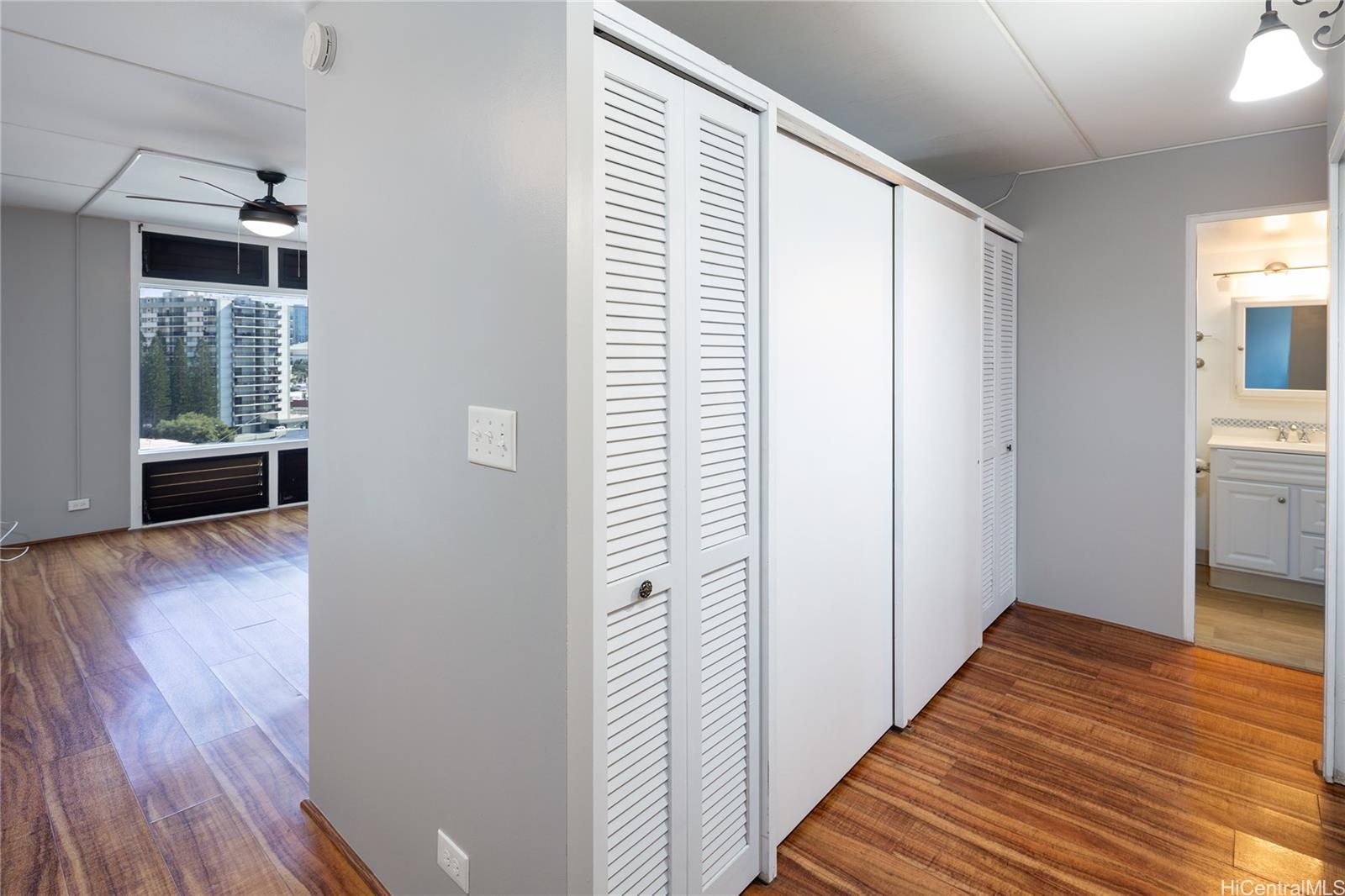 910 Ahana St Honolulu - Rental - photo 4 of 18