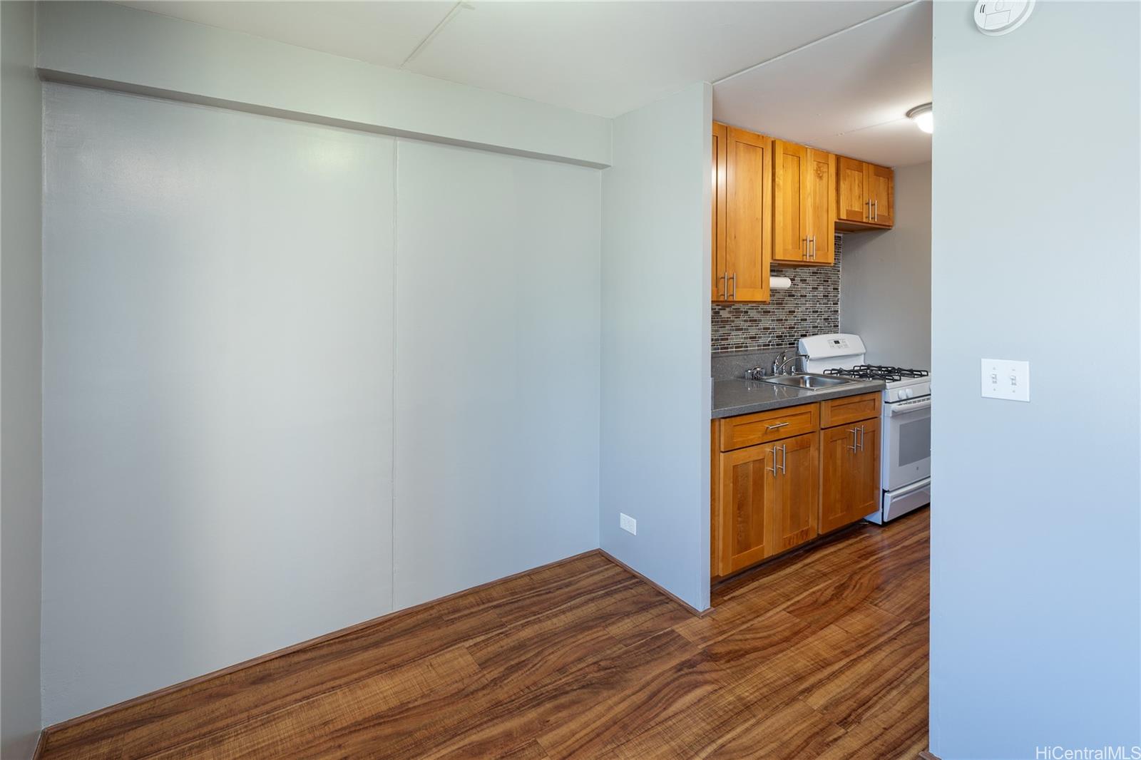 910 Ahana St Honolulu - Rental - photo 7 of 18