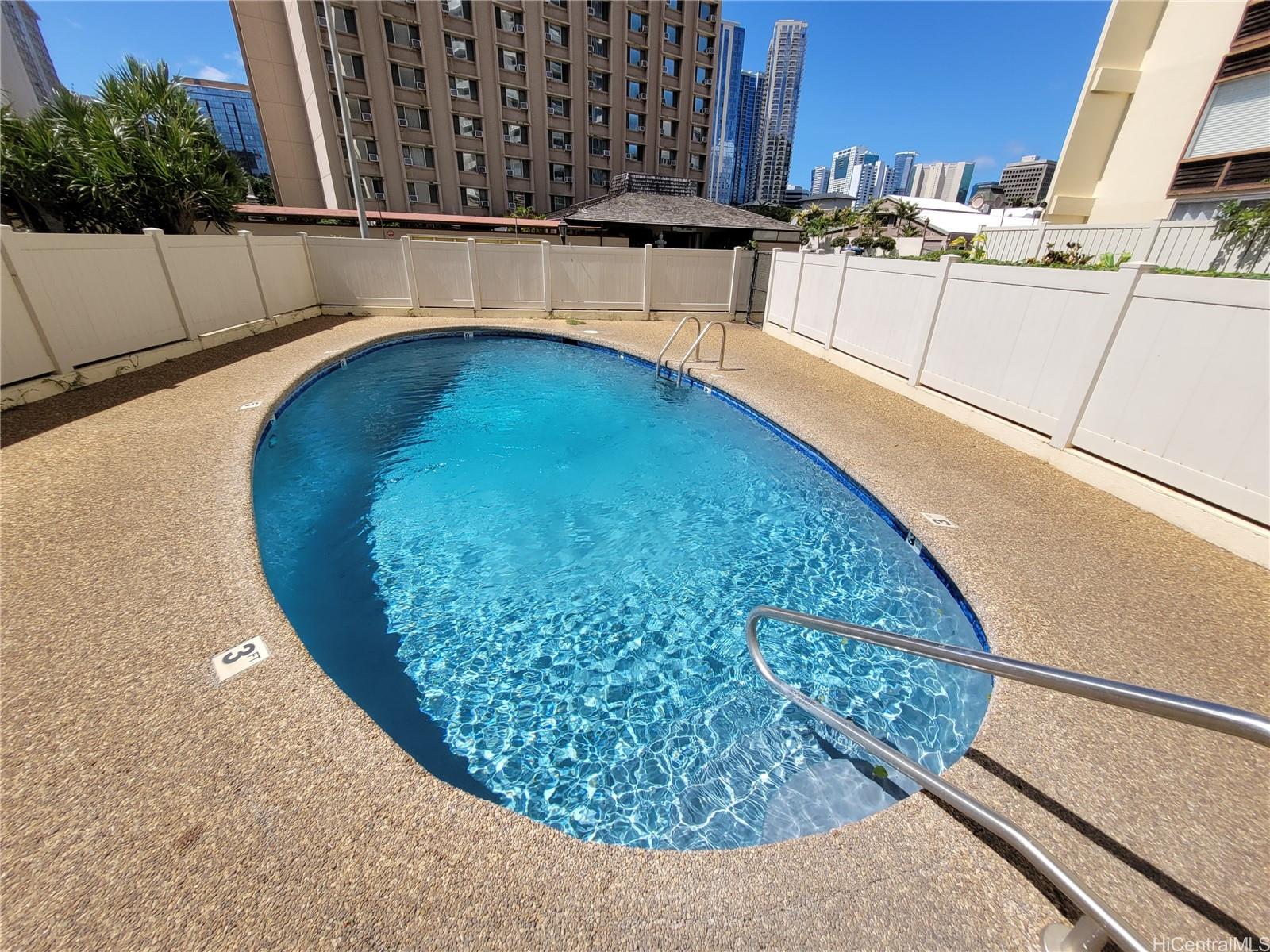 Sandalwood condo # 1103, Honolulu, Hawaii - photo 7 of 10