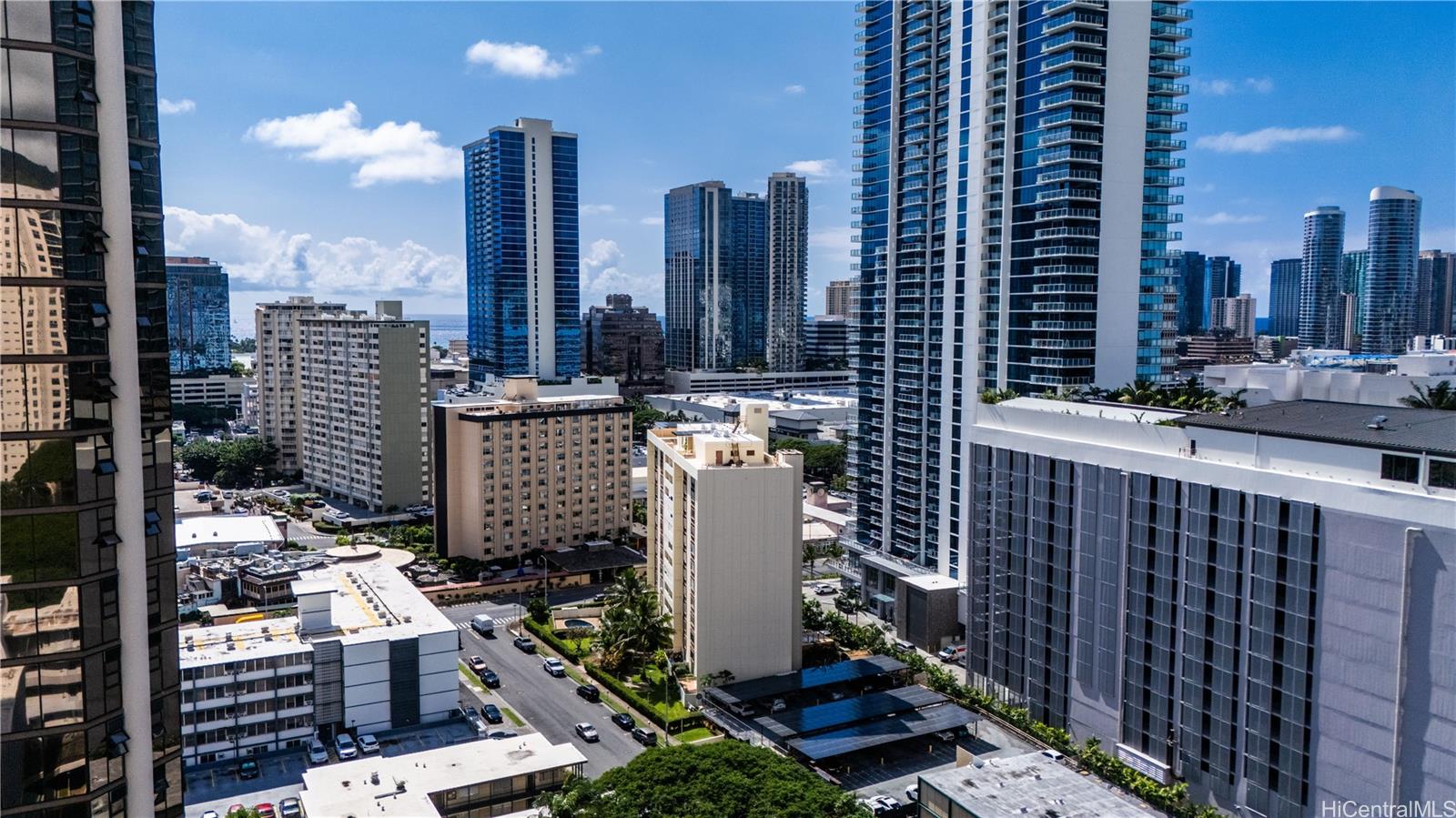 Sandalwood condo # 408, Honolulu, Hawaii - photo 17 of 17
