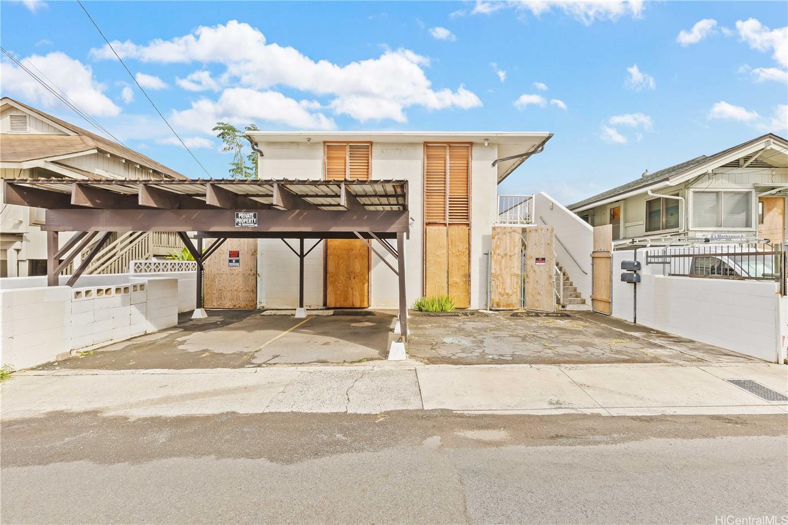 910 Factory Street Honolulu - Multi-family - photo 2 of 19