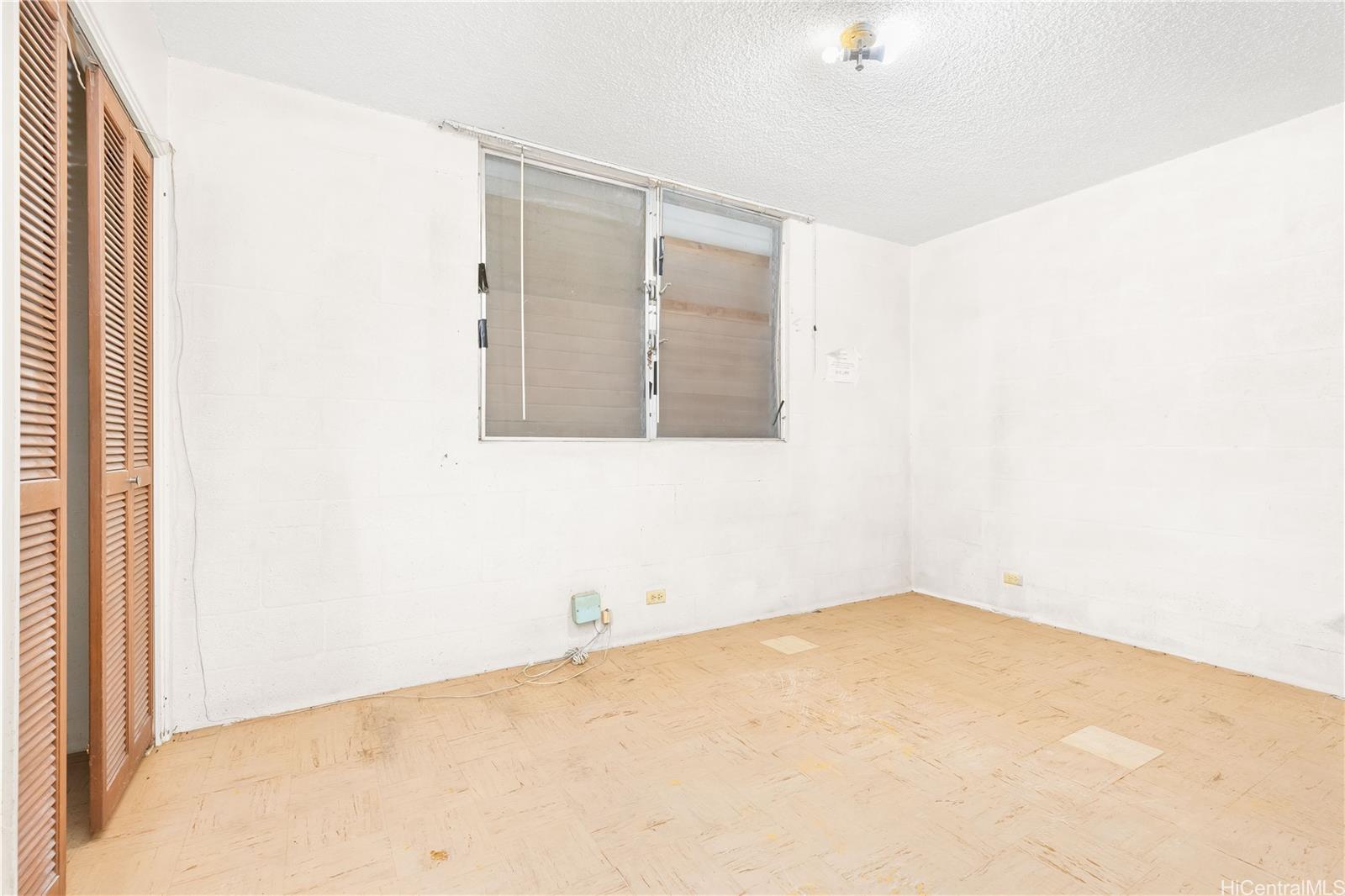 910 Factory Street Honolulu - Multi-family - photo 17 of 19