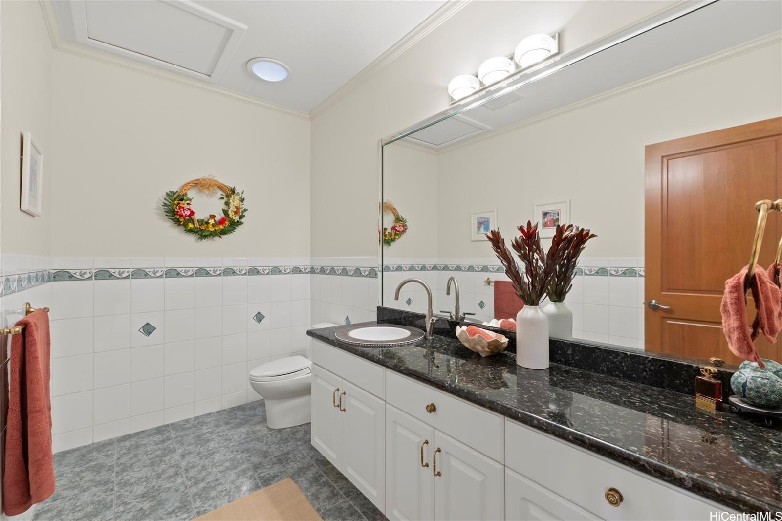 910  Hunakai Street Kahala Area, Diamond Head home - photo 21 of 25