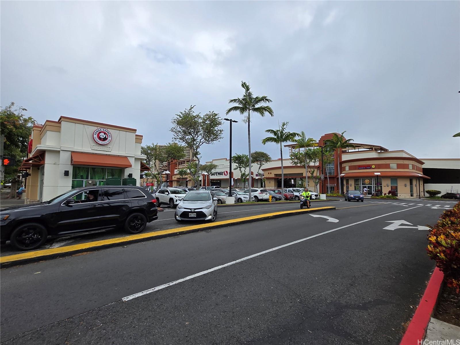 Holiday Parkway condo # 303, Honolulu, Hawaii - photo 15 of 15