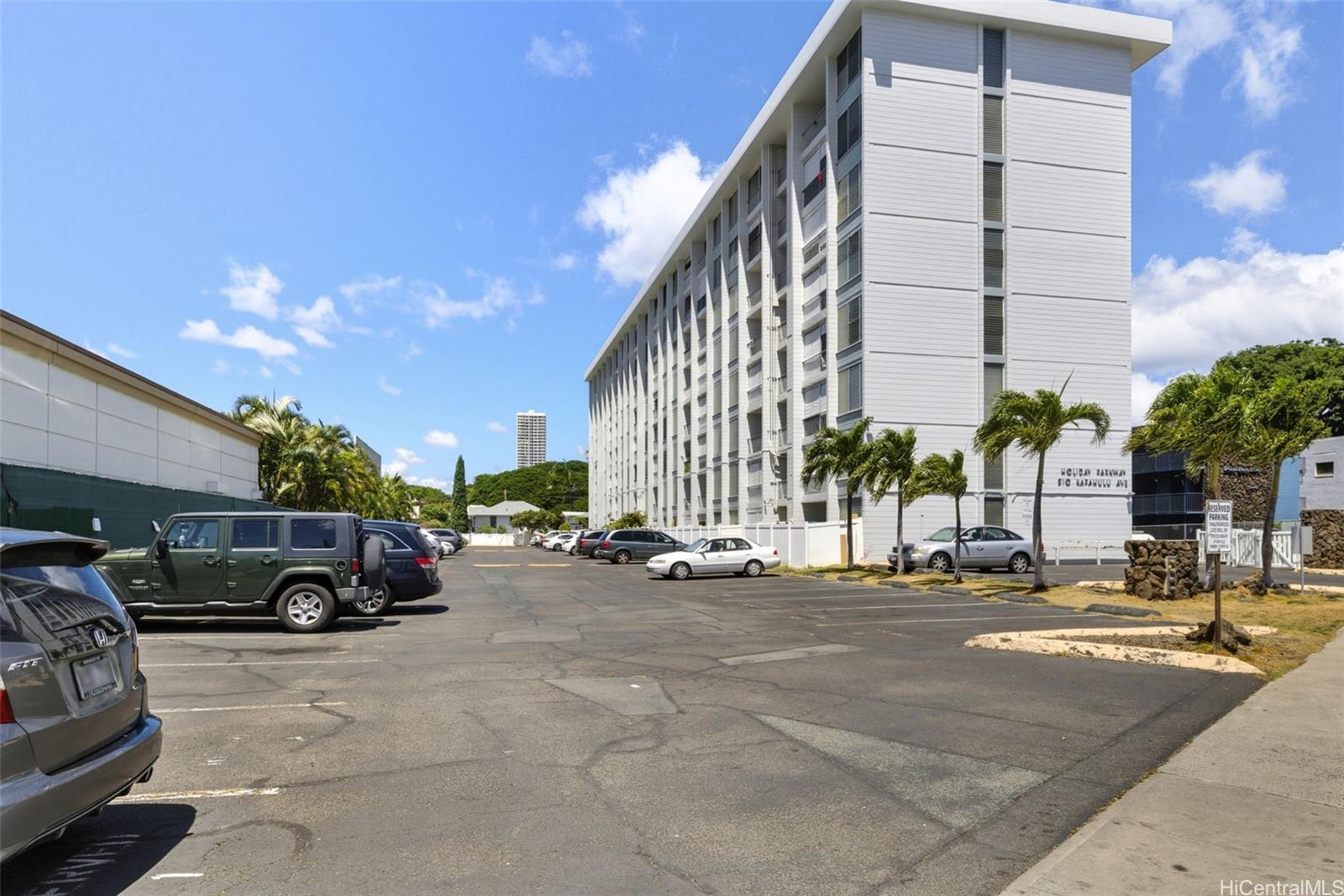 Holiday Parkway condo # 807, Honolulu, Hawaii - photo 15 of 15