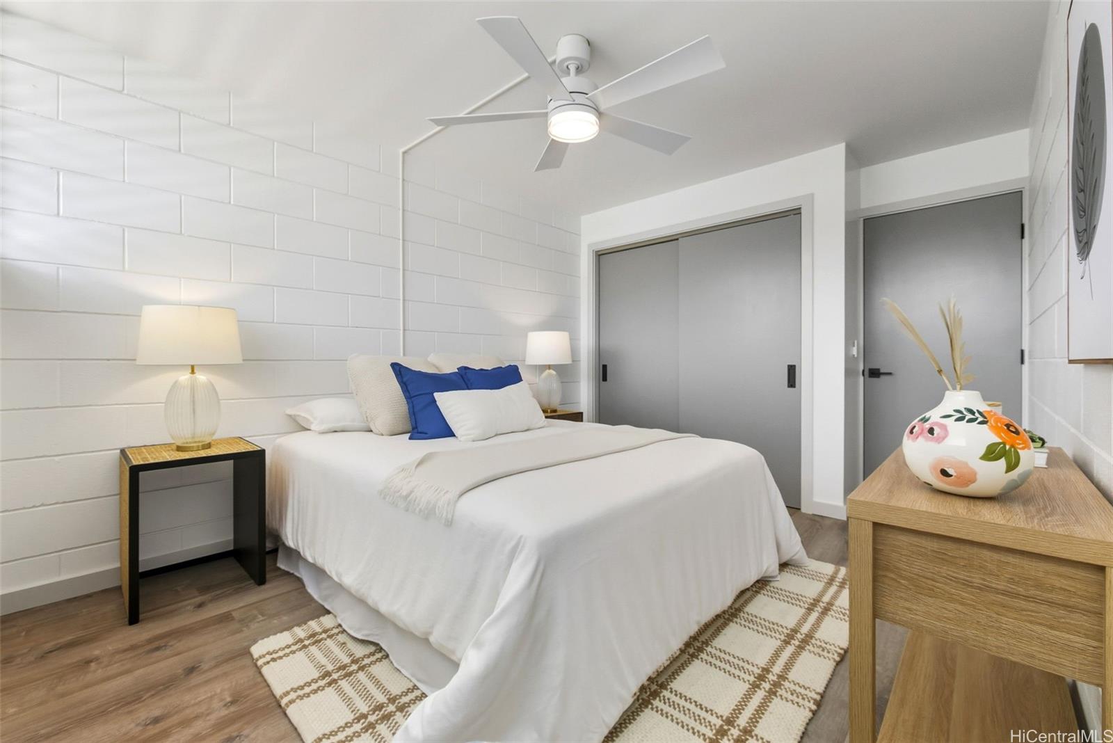 Holiday Parkway condo # 807, Honolulu, Hawaii - photo 8 of 15