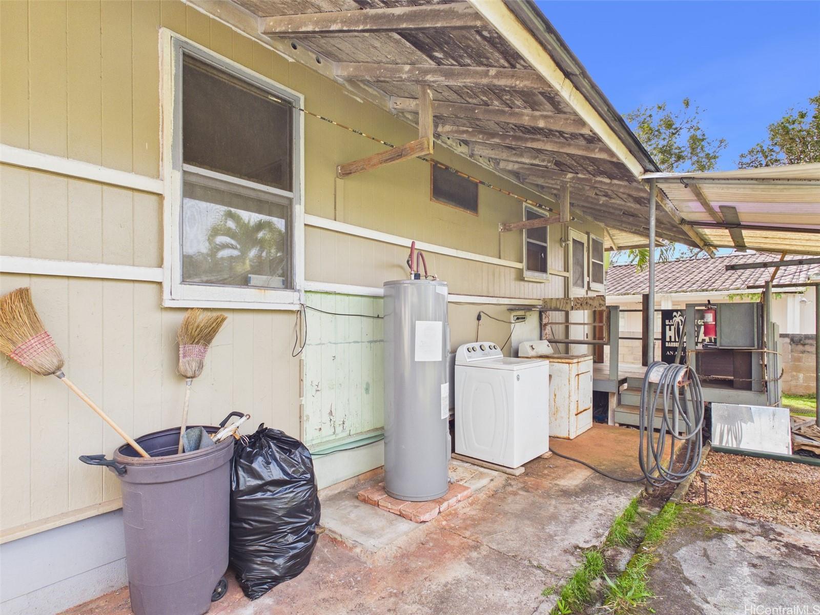 910  Peach Street Wahiawa Park, Central home - photo 5 of 23