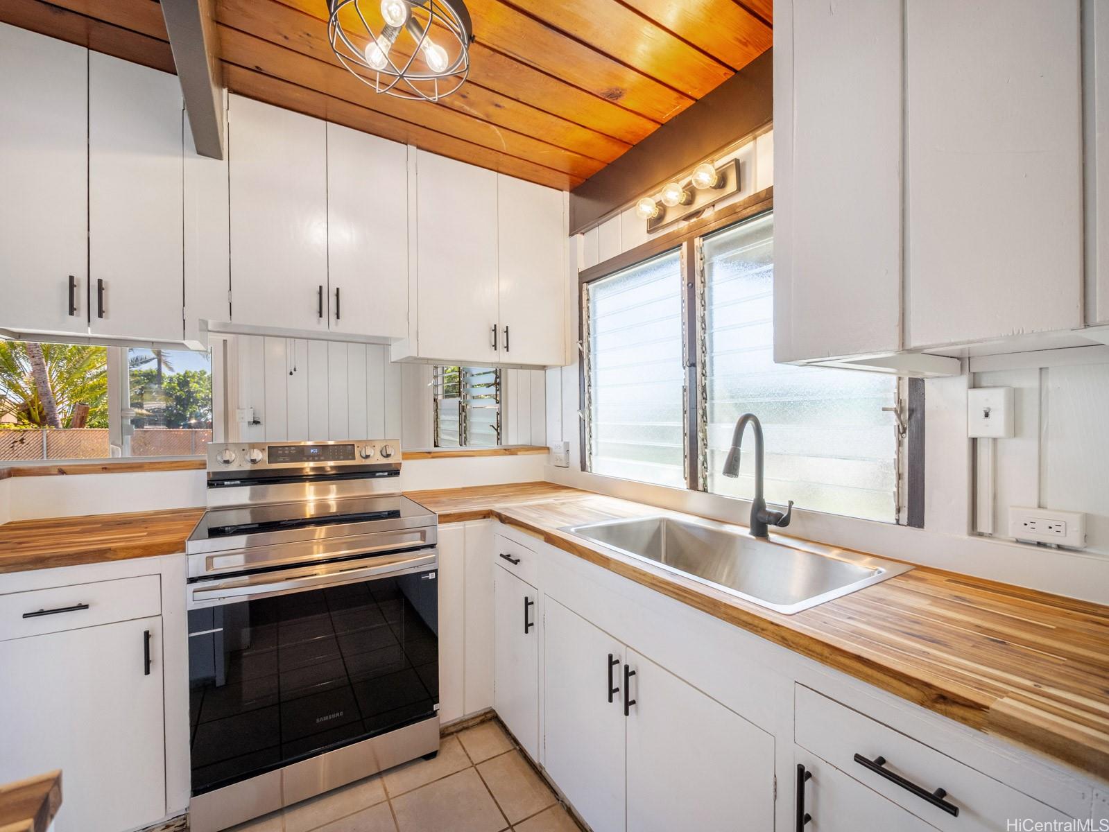 91-045  Parish Drive Ewa Beach, Ewaplain home - photo 3 of 25