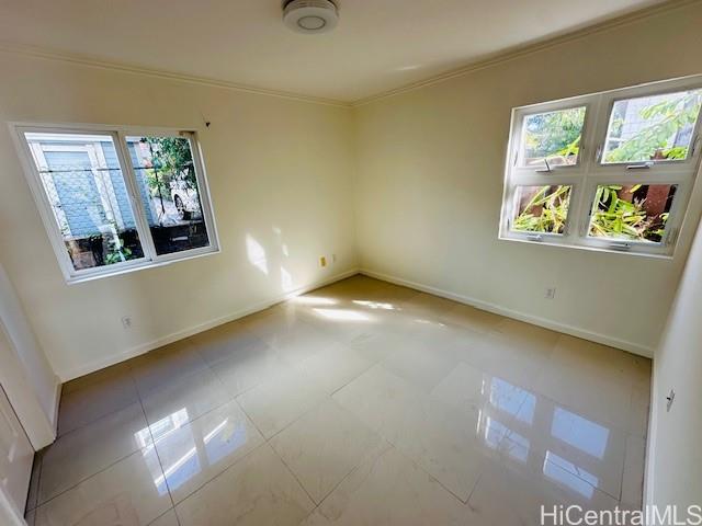 911  6th Ave Kaimuki, Diamond Head home - photo 6 of 14