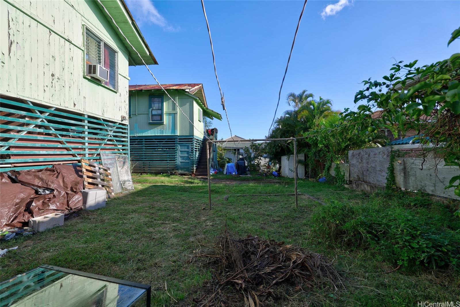 911  Luka Street Kamehameha Heights, Honolulu home - photo 7 of 14