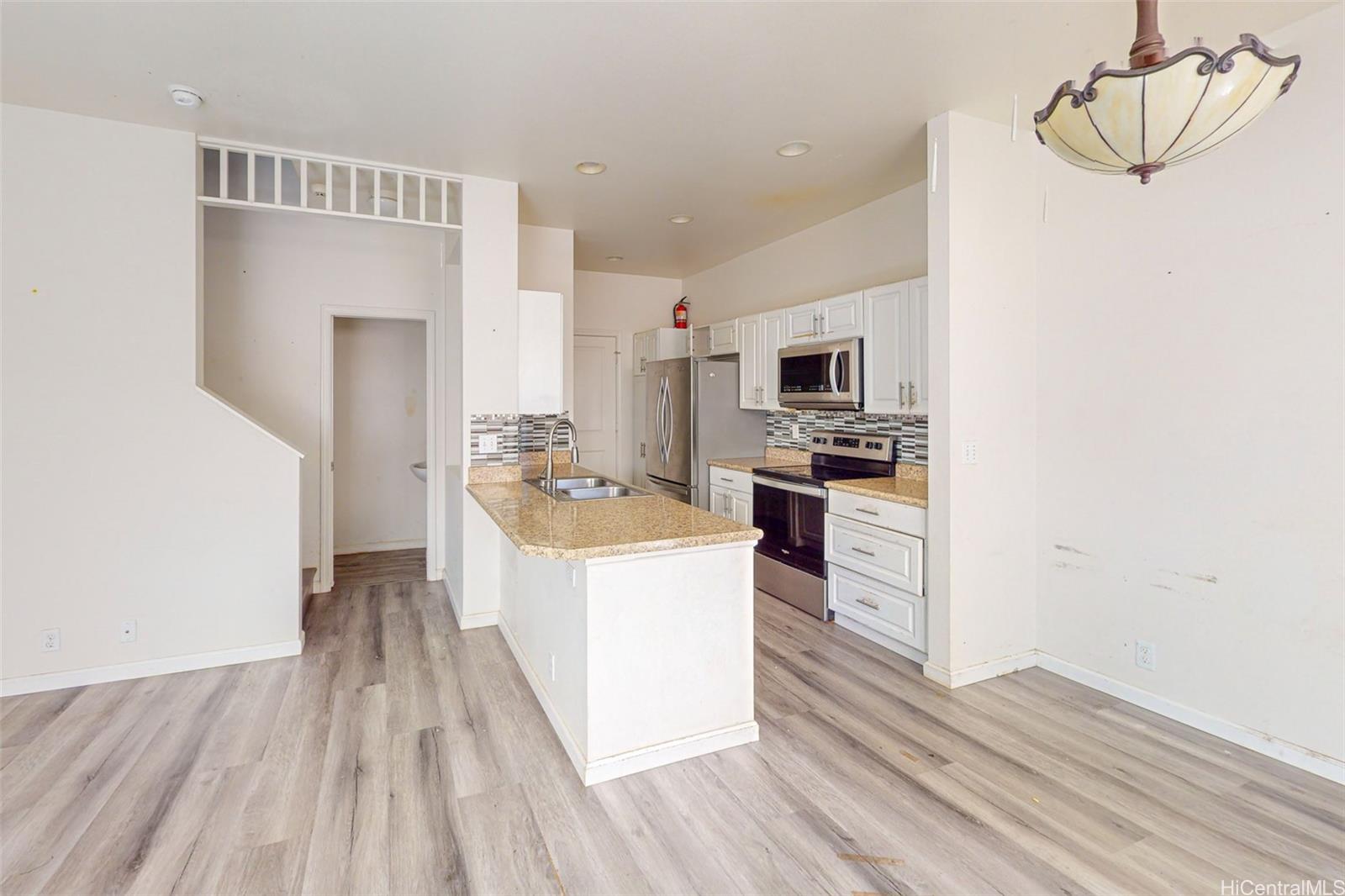 91-1001  Keaunui Dr Ewa Gen Laulani-tides, Ewaplain home - photo 3 of 25