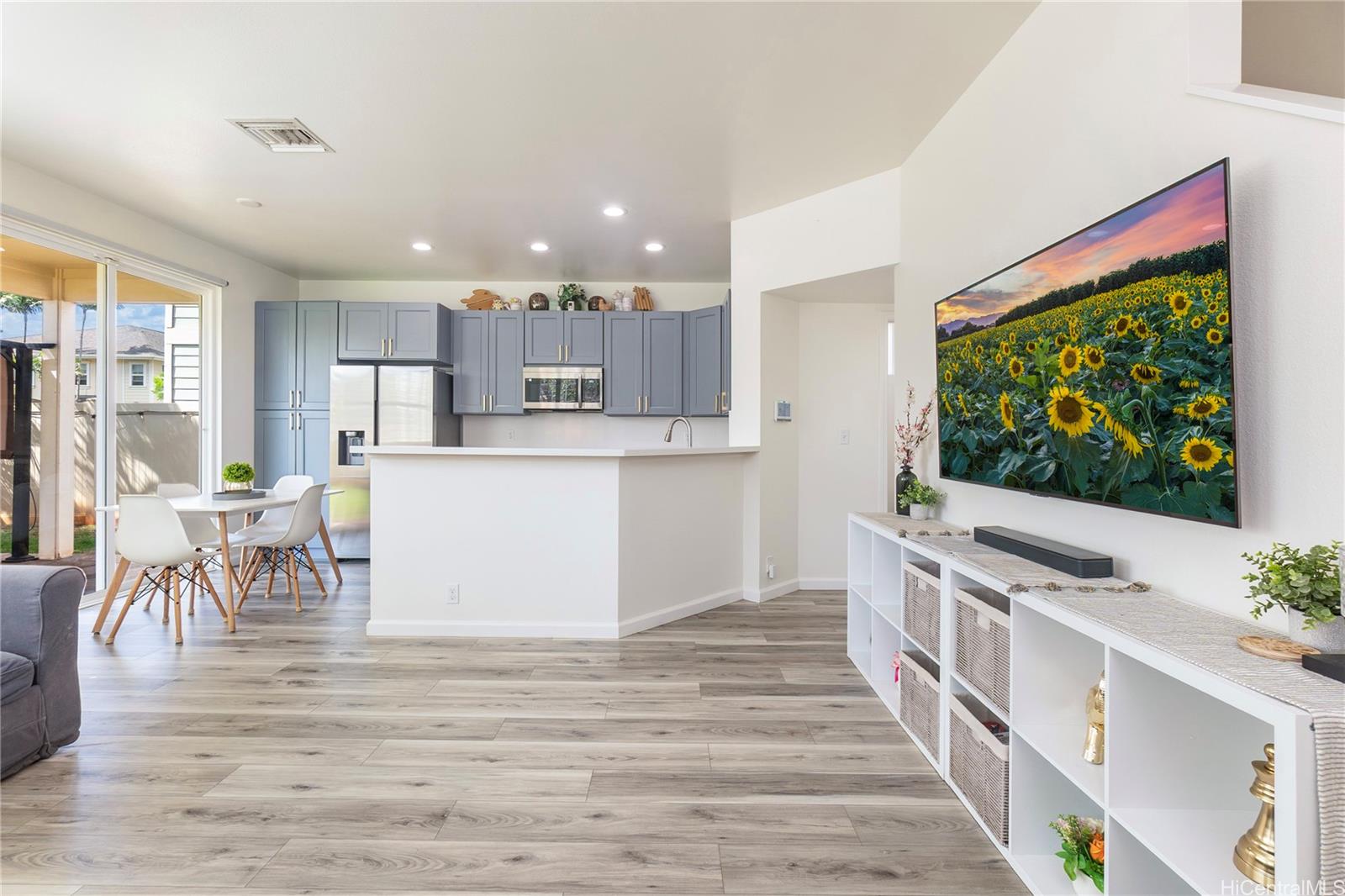 91-1001  Keaunui Drive Ewa Gen Laulani-tides, Ewaplain home - photo 4 of 25