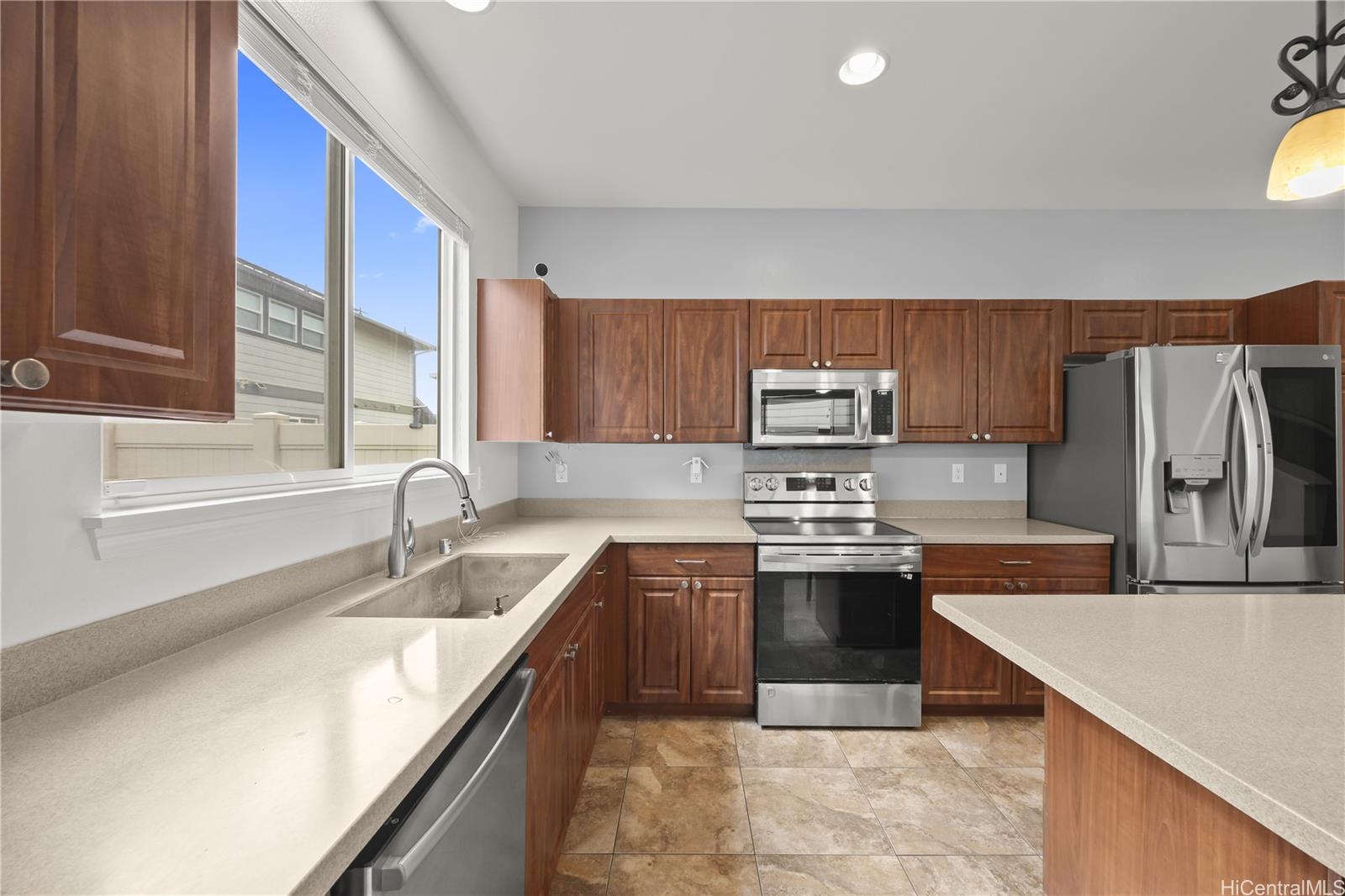 91-1001  Keaunui Drive Ewa Gen Laulani-trades, Ewaplain home - photo 6 of 19